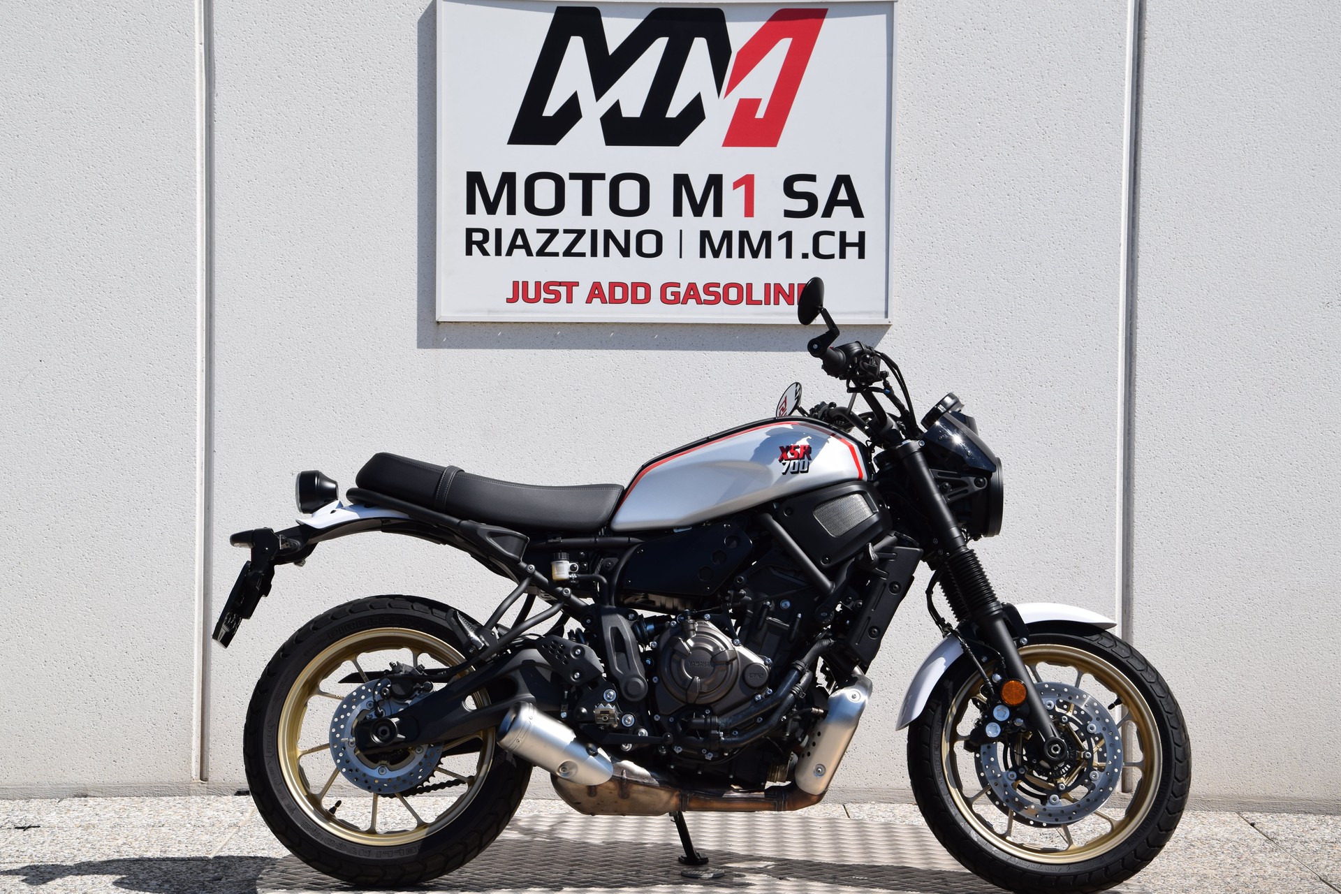 YAMAHA XSR 700 XTribute-image-0