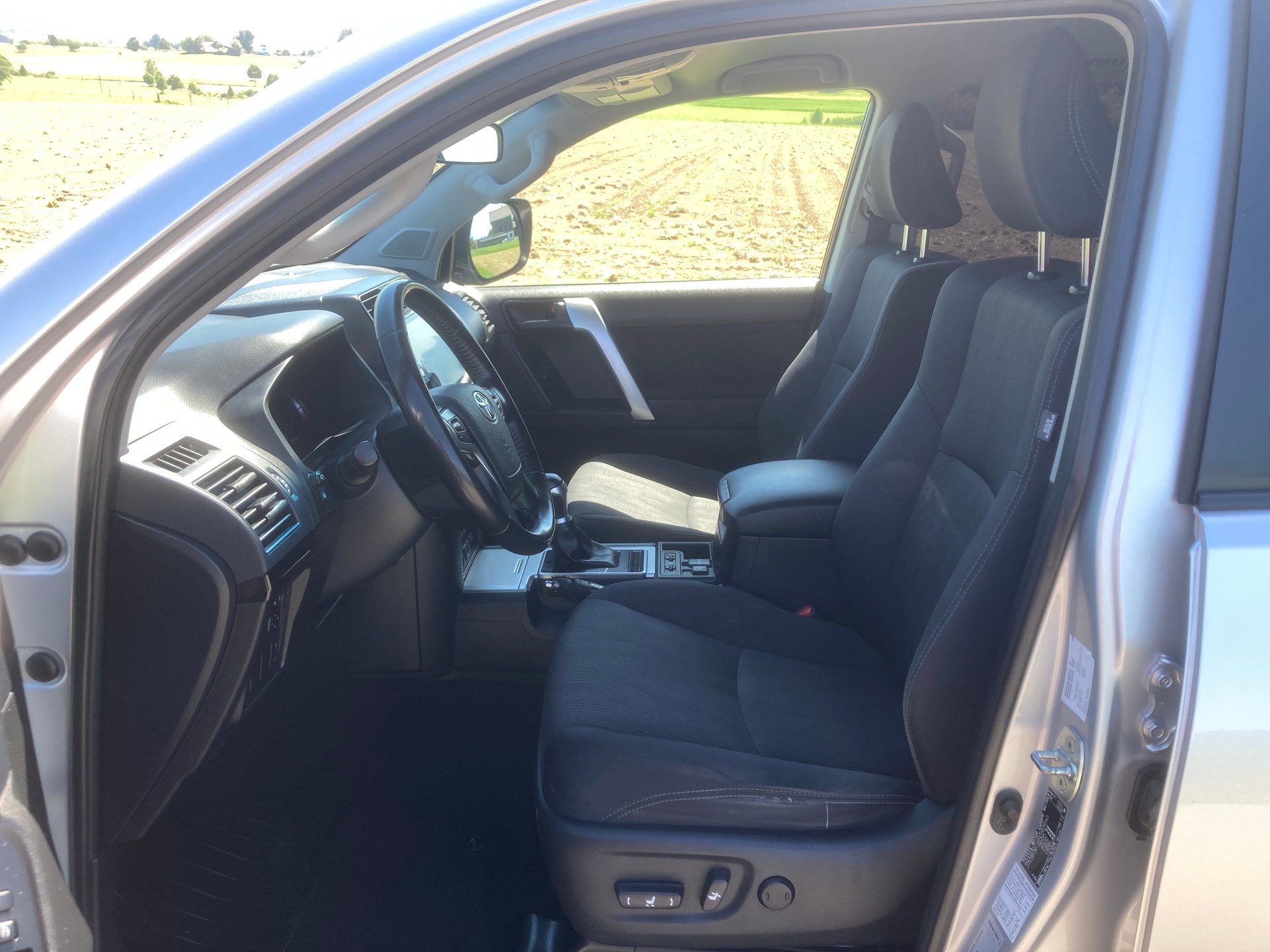 TOYOTA Land Cruiser 2.8TD Comfort Automat mit 3`5t Rockinger-image-10
