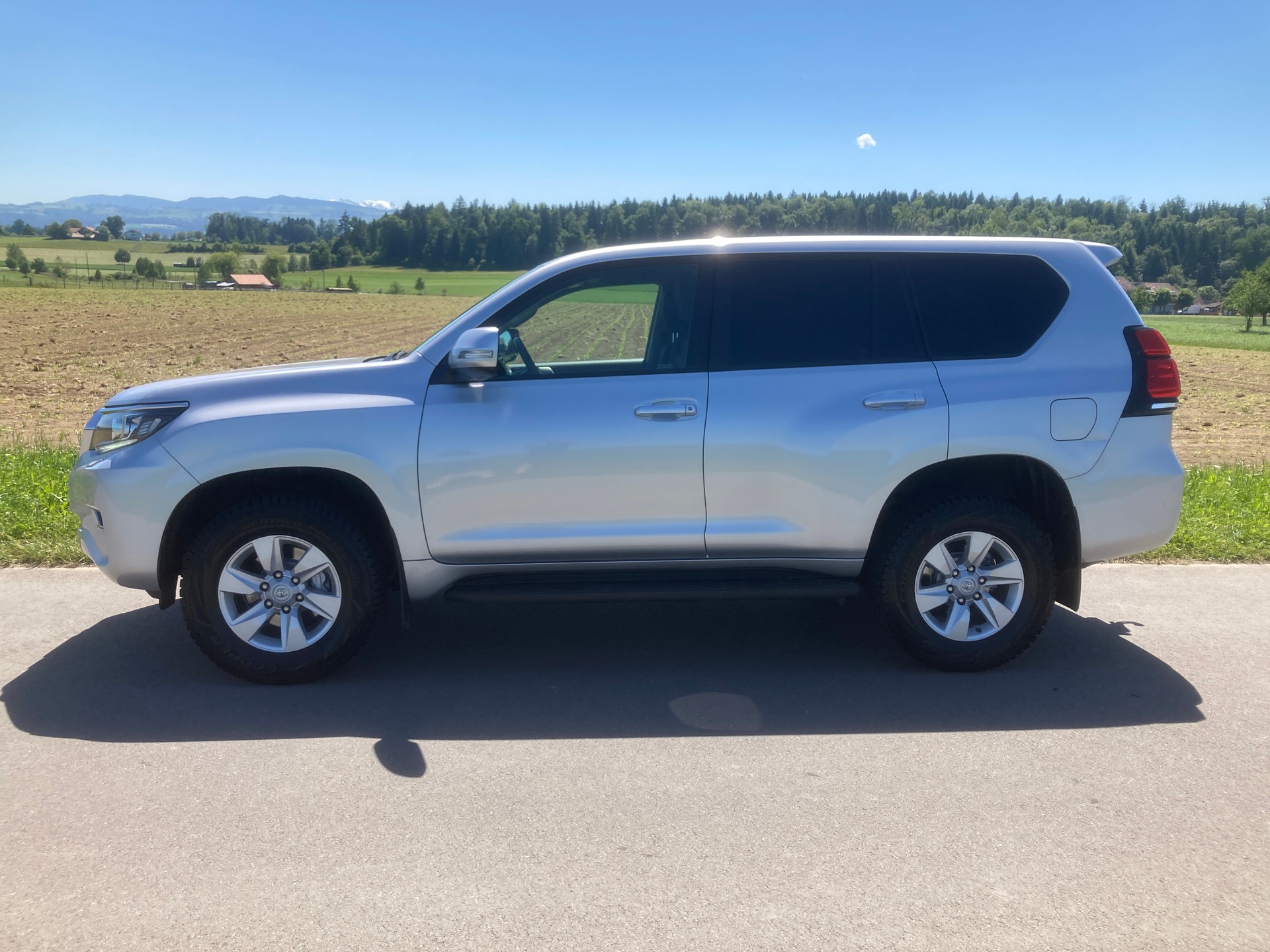 TOYOTA Land Cruiser 2.8TD Comfort Automat mit 3`5t Rockinger-image-4