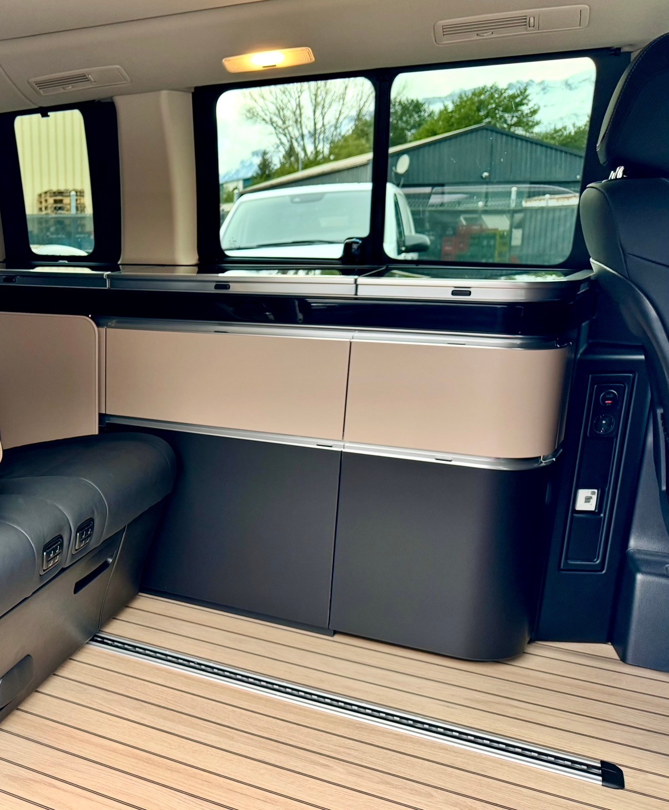 MERCEDES-BENZ Marco Polo Allrad-image-2