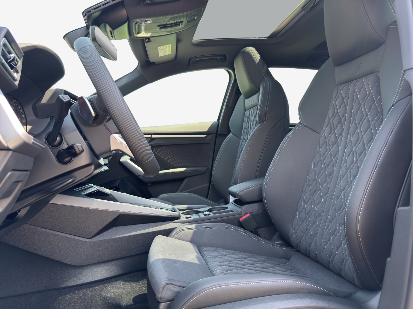 AUDI A3 Sportback TFSI 110 kW S line-image-7