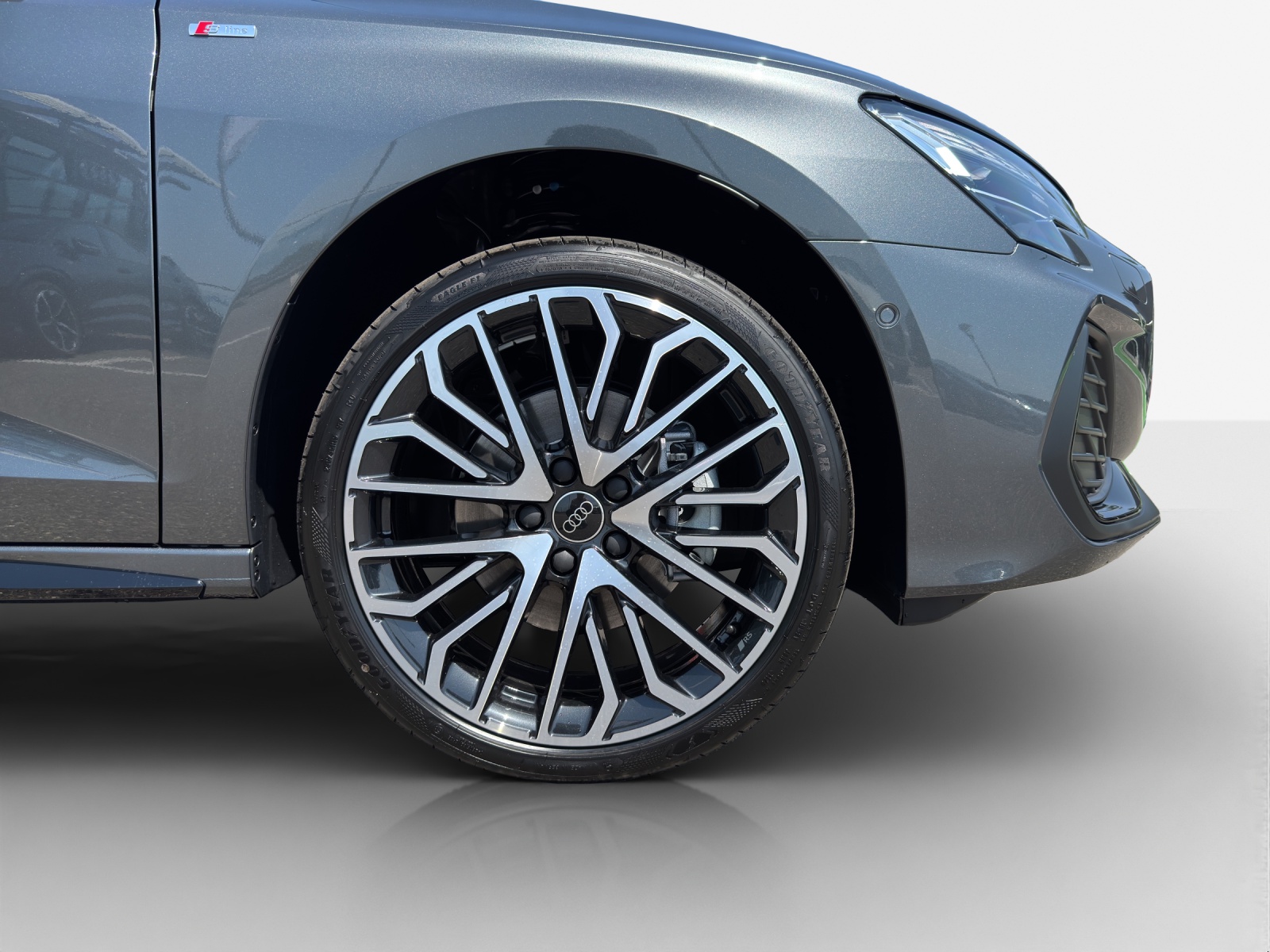 AUDI A3 Sportback TFSI 110 kW S line-image-13