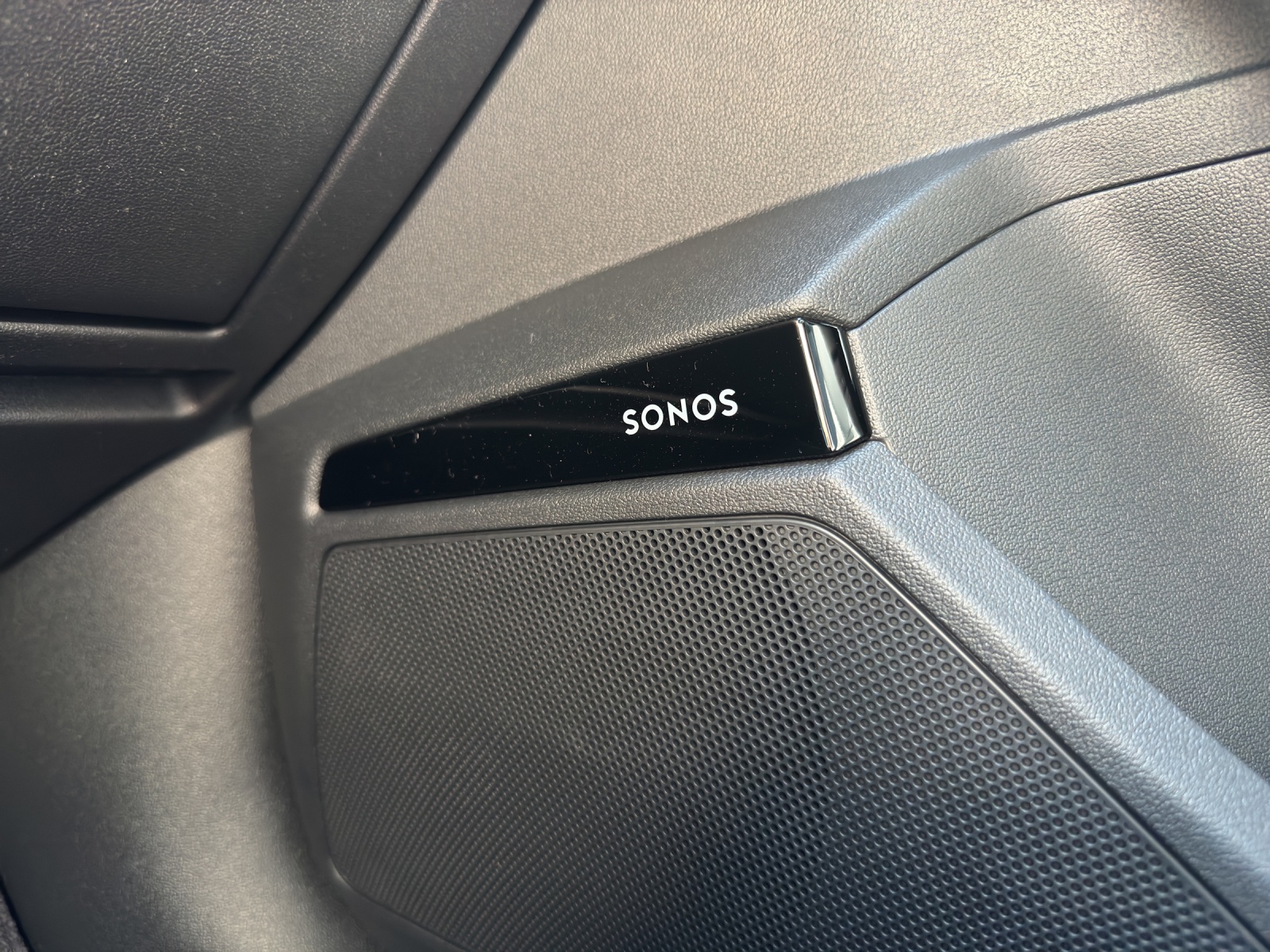 AUDI A3 Sportback TFSI 110 kW S line-image-15