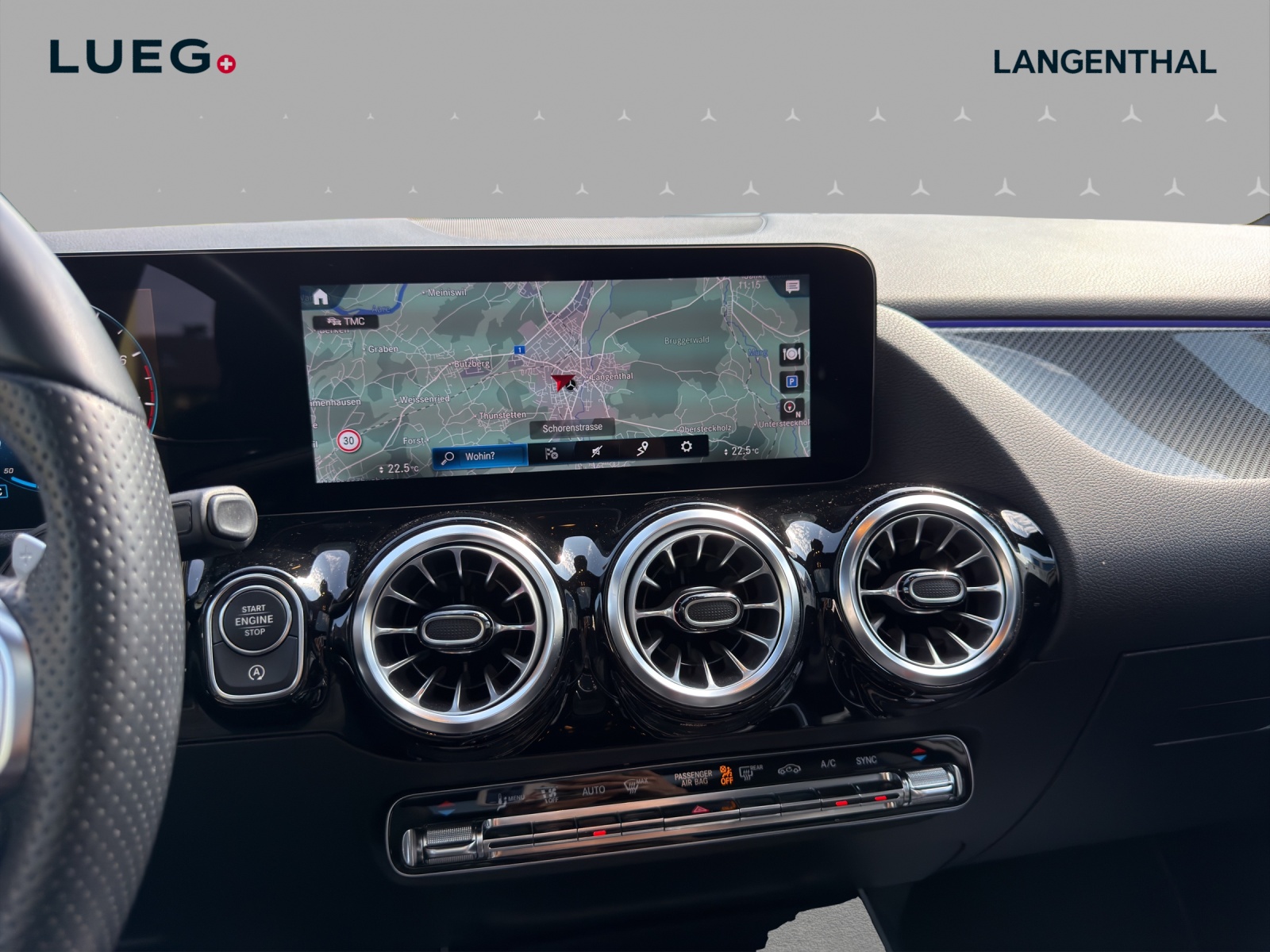 MERCEDES-BENZ GLA 250 4Matic AMG Line 8G-DCT-image-11