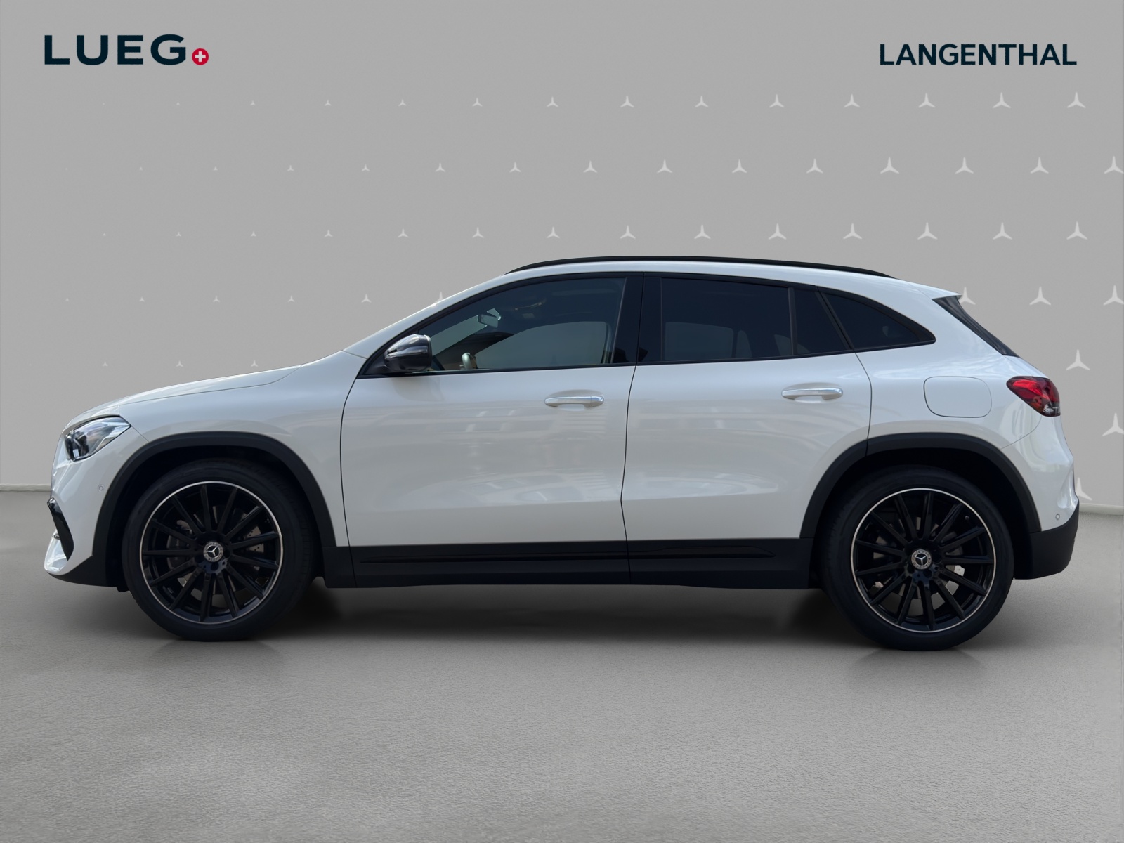 MERCEDES-BENZ GLA 250 4Matic AMG Line 8G-DCT-image-1