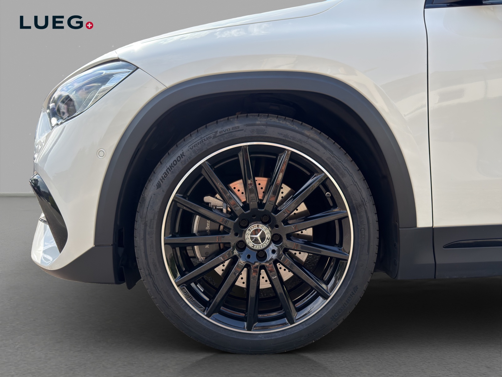 MERCEDES-BENZ GLA 250 4Matic AMG Line 8G-DCT-image-6