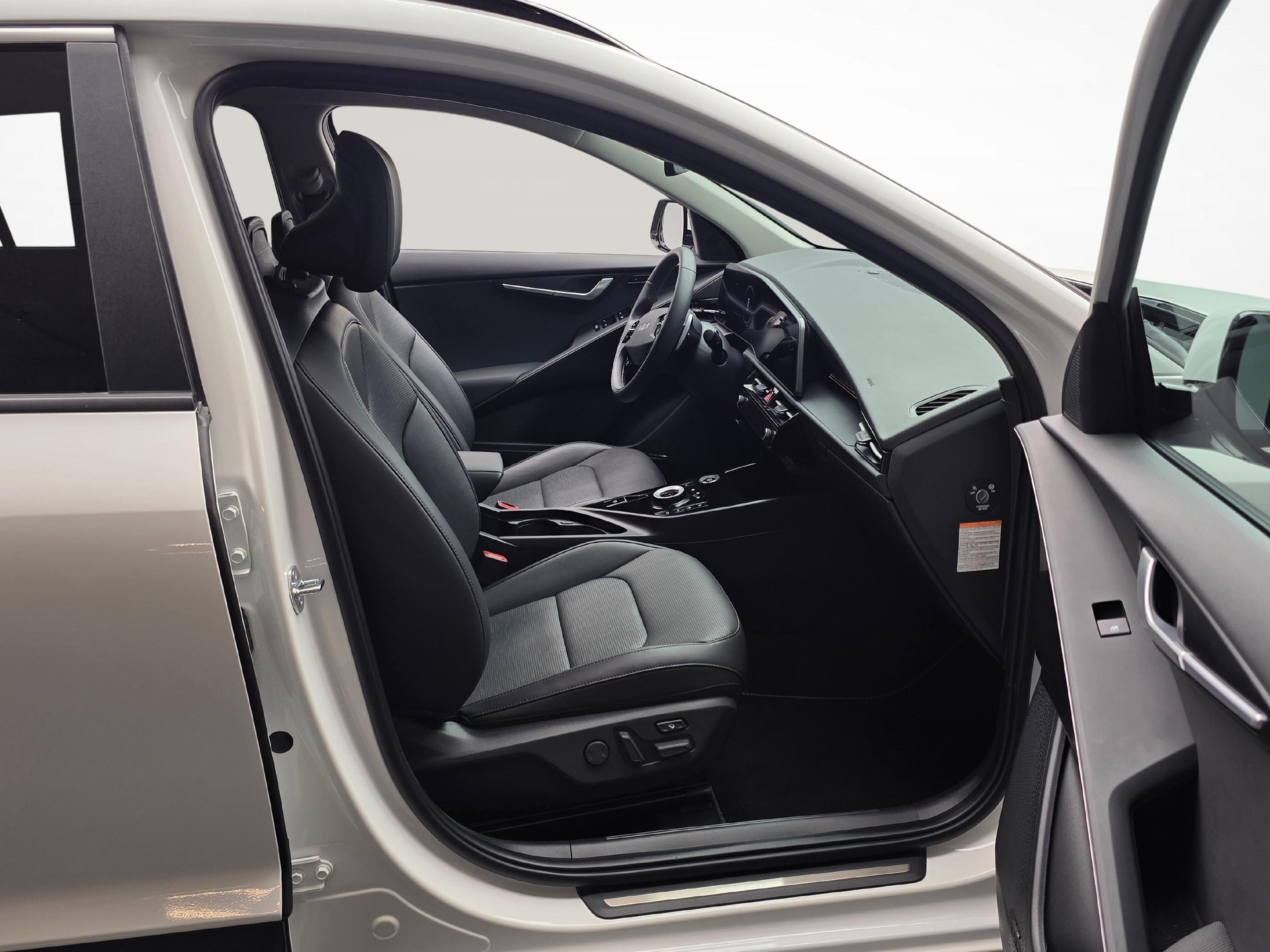KIA Niro 1.6 GDi Plug-in Hybrid Style-image-9