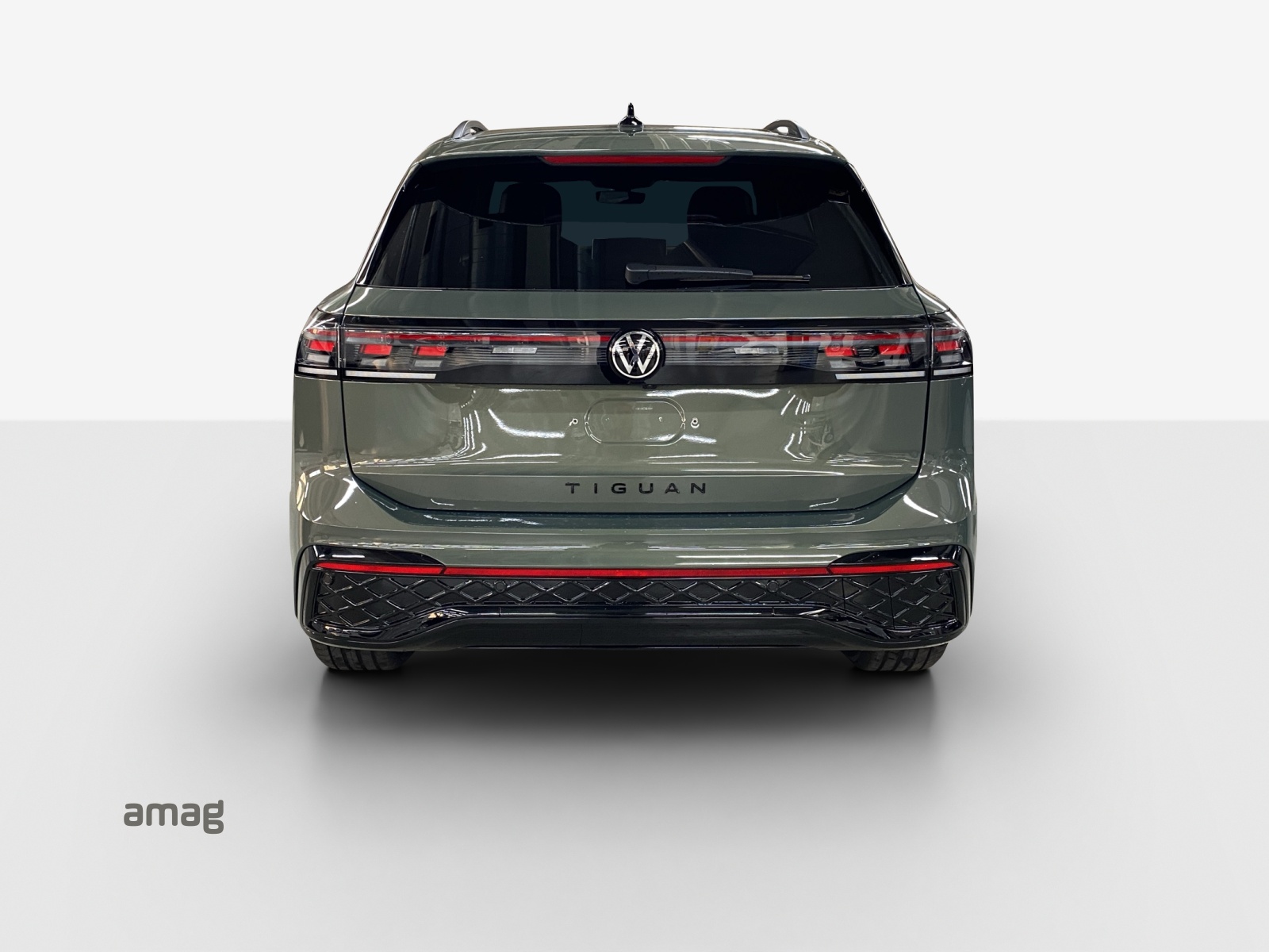 VW Tiguan 2.0 TSI DSG R-Line 4Motion-showroom-element-3
