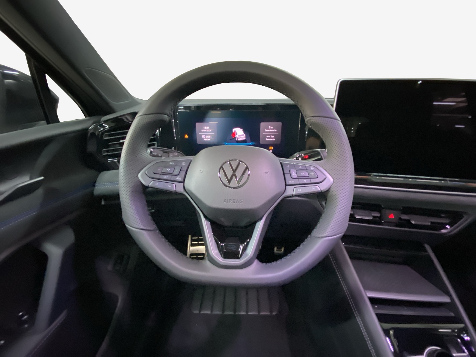 VW Tiguan 2.0 TSI DSG R-Line 4Motion-image-9