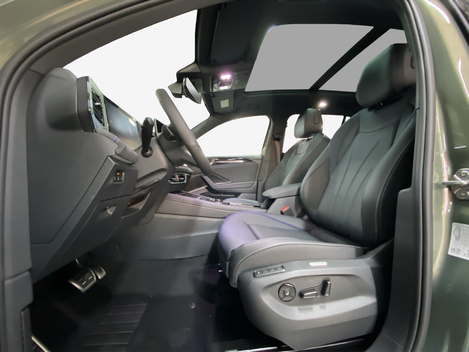 VW Tiguan 2.0 TSI DSG R-Line 4Motion-image-7