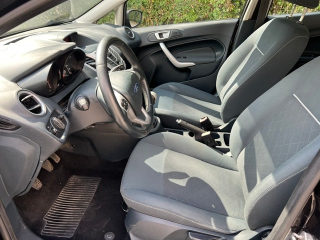 FORD Fiesta 1.25 16V Ambiente-image-6
