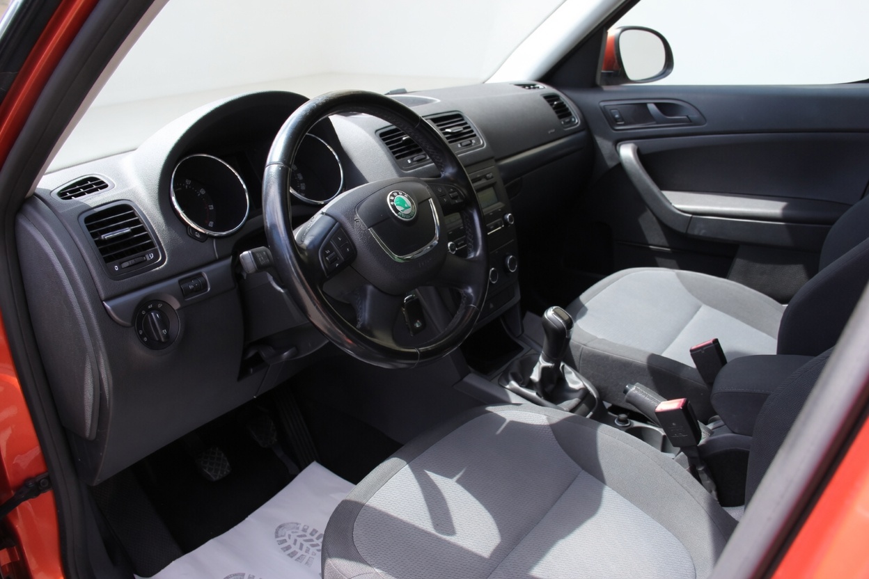 SKODA Yeti 1.8 TSI Ambition 4x4-image-8