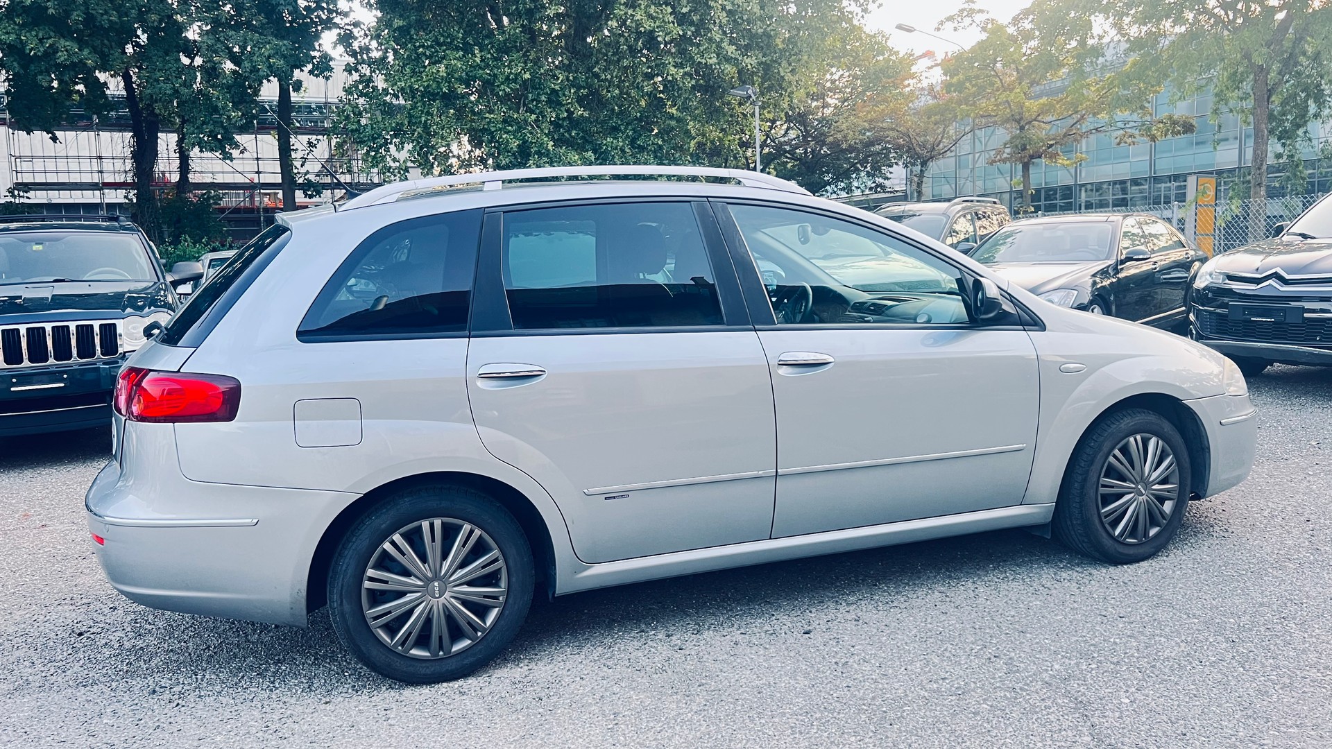 FIAT CROMA-image-2