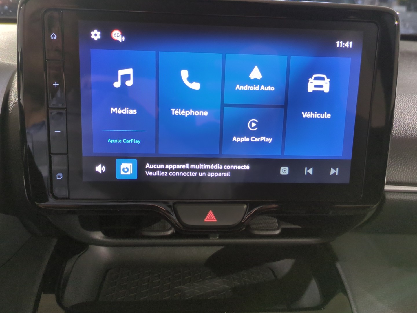 TOYOTA Yaris Cross 1.5 Comfort e-CVT-image-19