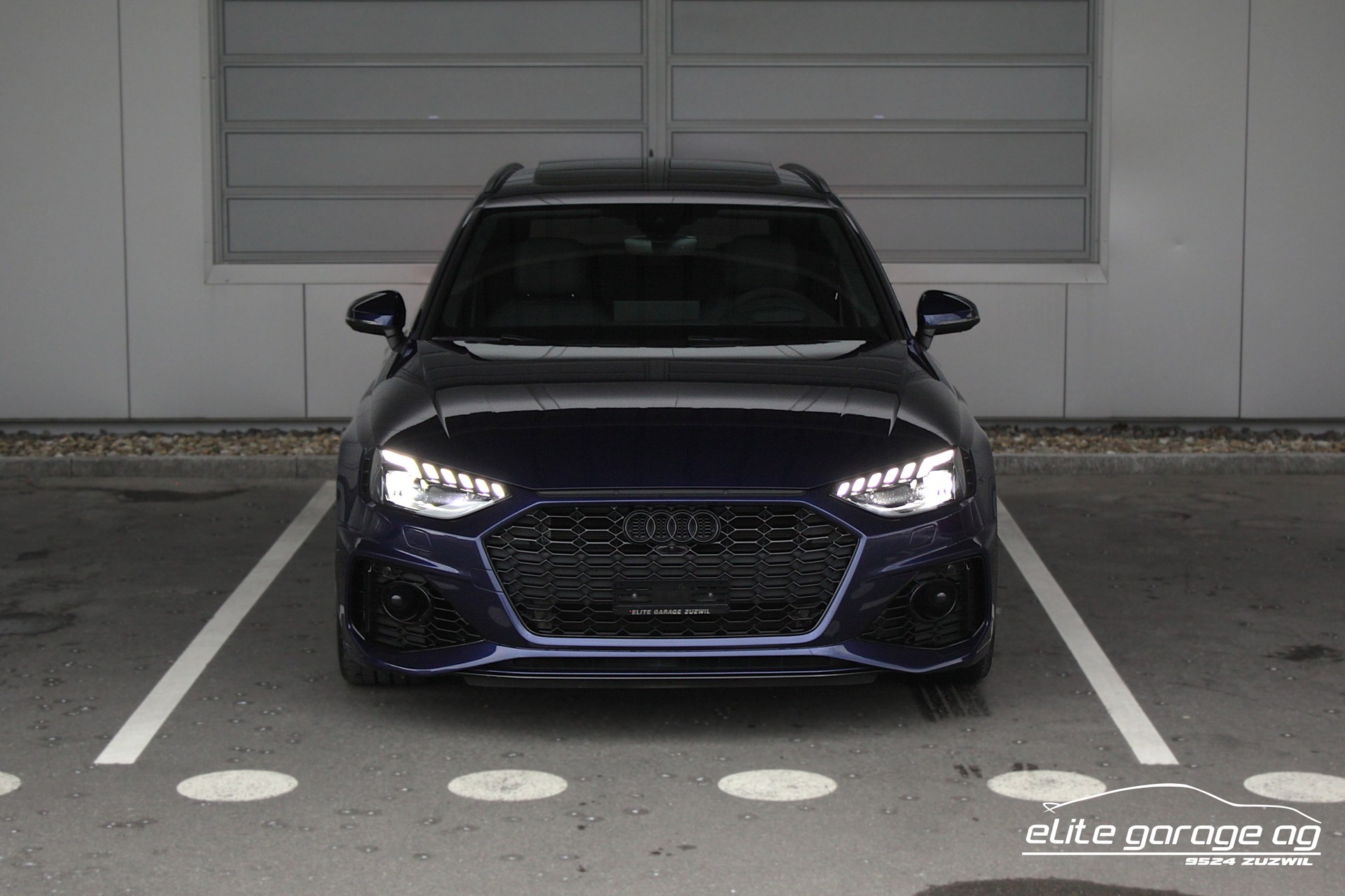 AUDI RS4 Avant quattro tiptronic-image-7
