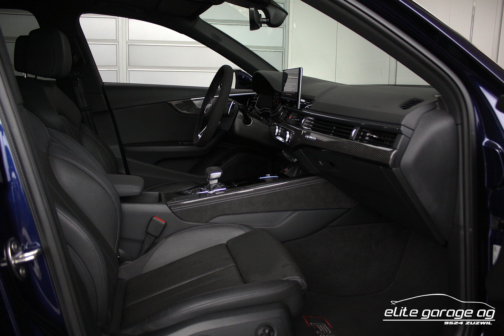 AUDI RS4 Avant quattro tiptronic-image-15