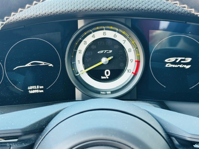 PORSCHE 911 Coupé 4.0 GT3 Touring PDK-image-9