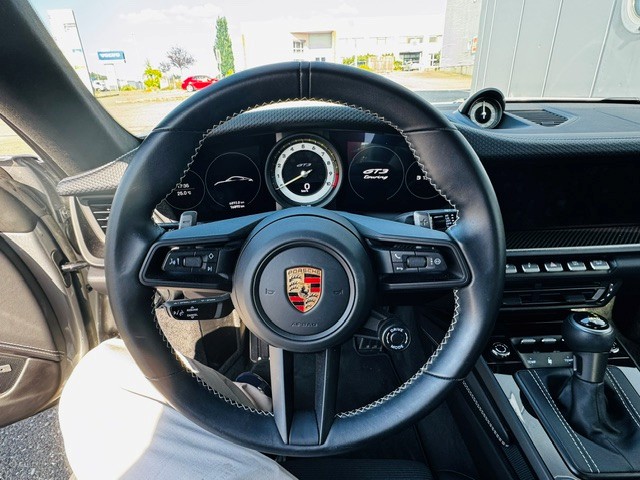 PORSCHE 911 Coupé 4.0 GT3 Touring PDK-image-6