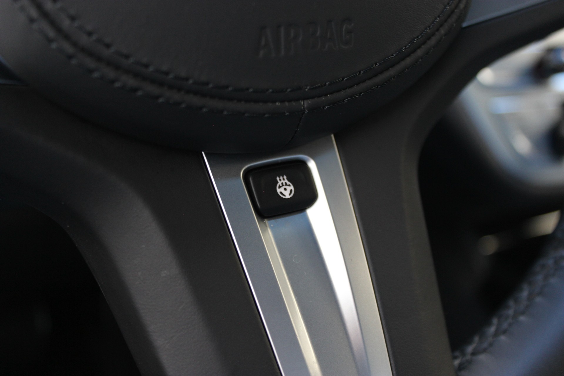 BMW 750i xDrive M Sport *BOWERS & WILKINS*-image-28