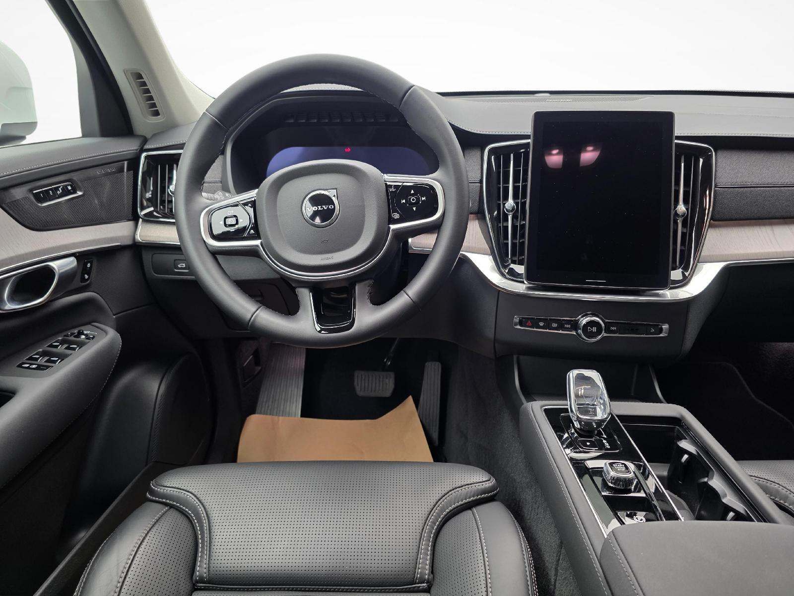 VOLVO XC90 2.0 B5 MH Plus Bright AWD-image-13