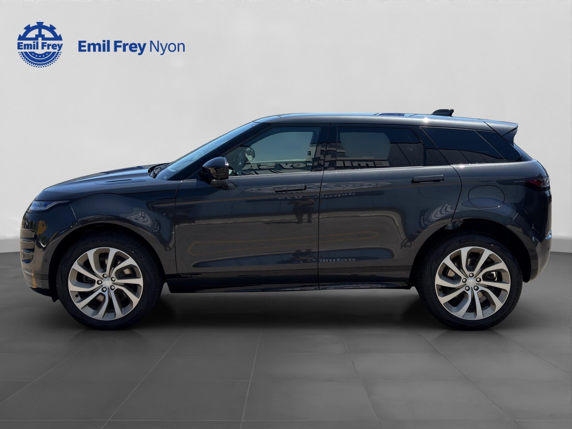 LAND ROVER Range Rover Evoque 1.5 T 270e Hoxton Edition-showroom-element-2