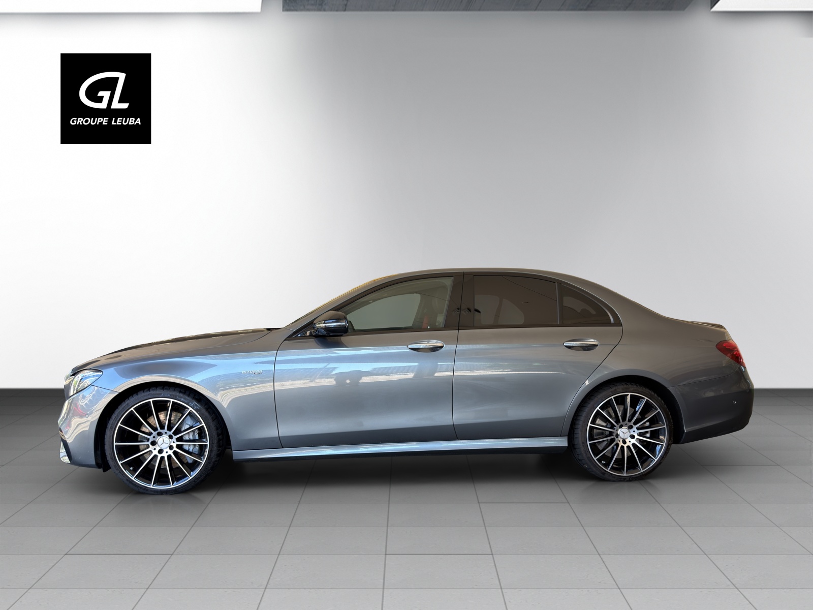 MERCEDES-BENZ E 43 AMG 4 Matic 9G-Tronic-showroom-element-2