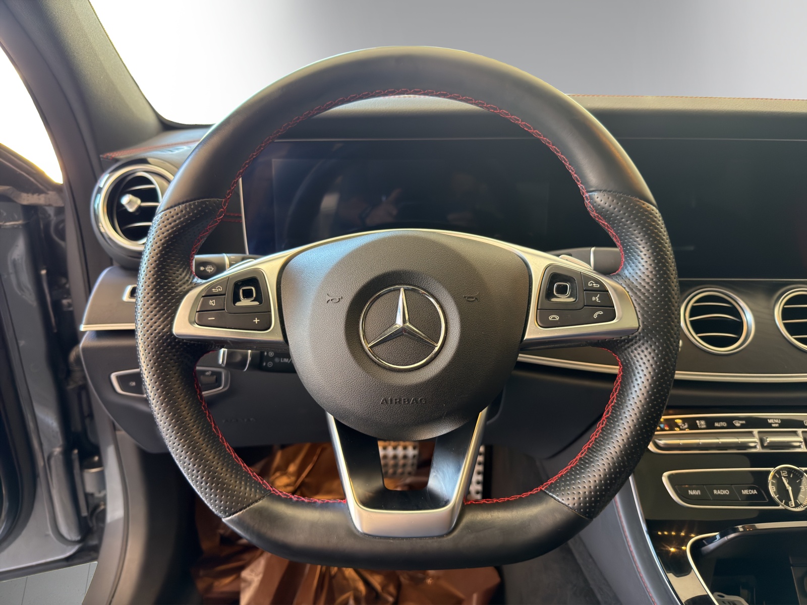 MERCEDES-BENZ E 43 AMG 4 Matic 9G-Tronic-image-13