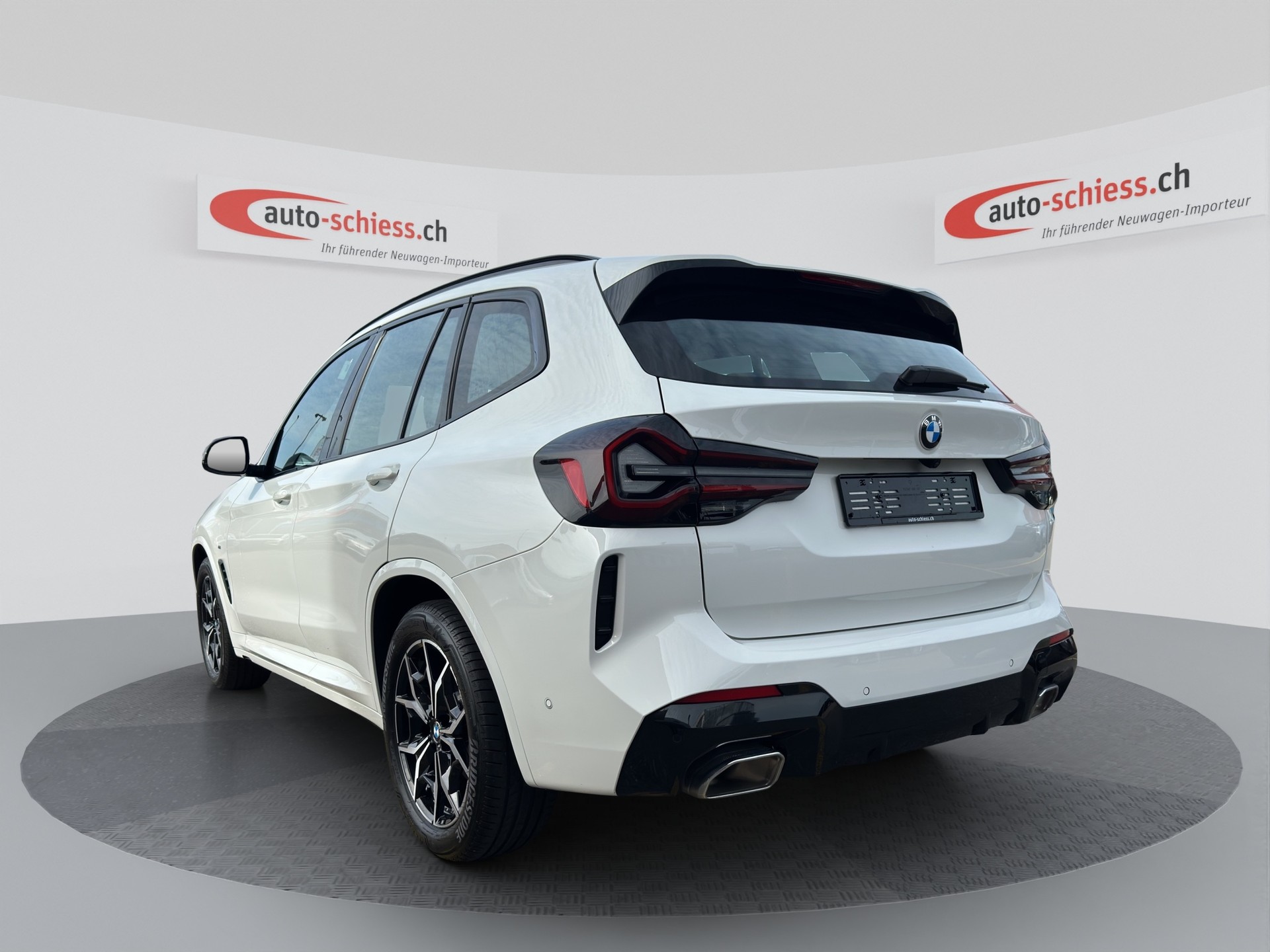 BMW X3 xDrive 20i M Sport Shadow Line-showroom-element-2