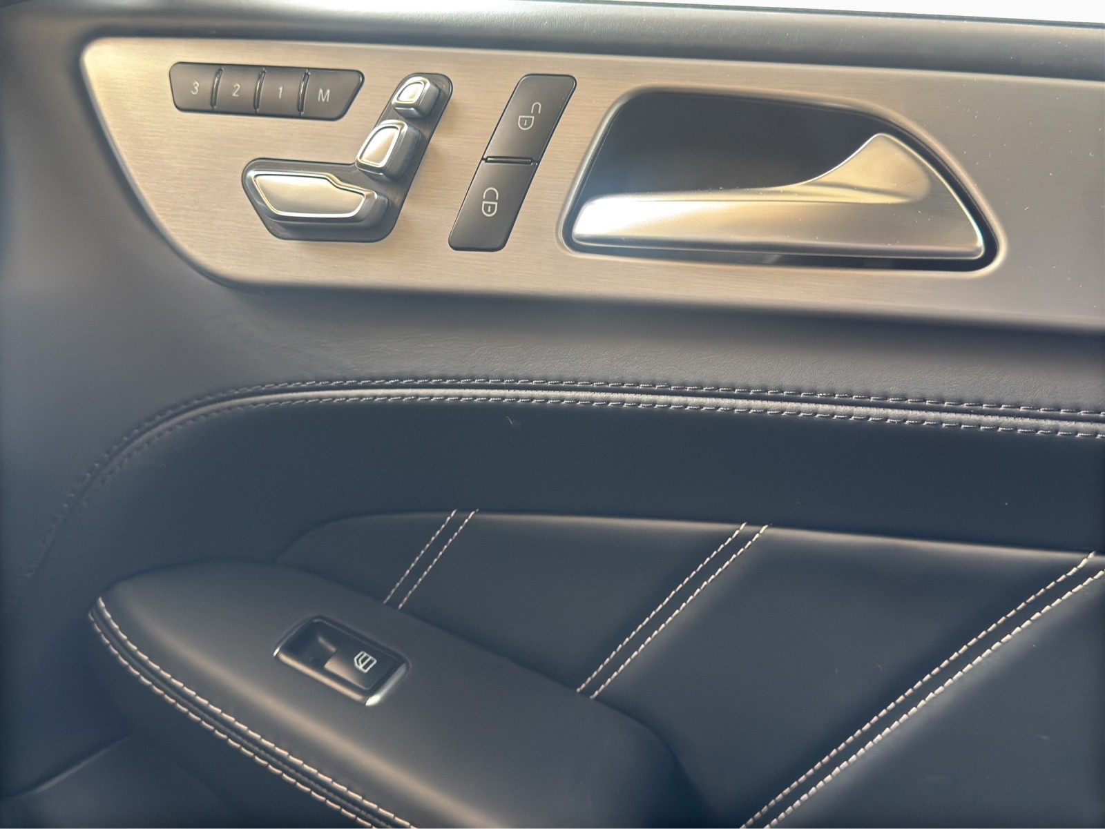 MERCEDES-BENZ GLE Coupé 63 S AMG 4Matic Speedshift-image-16