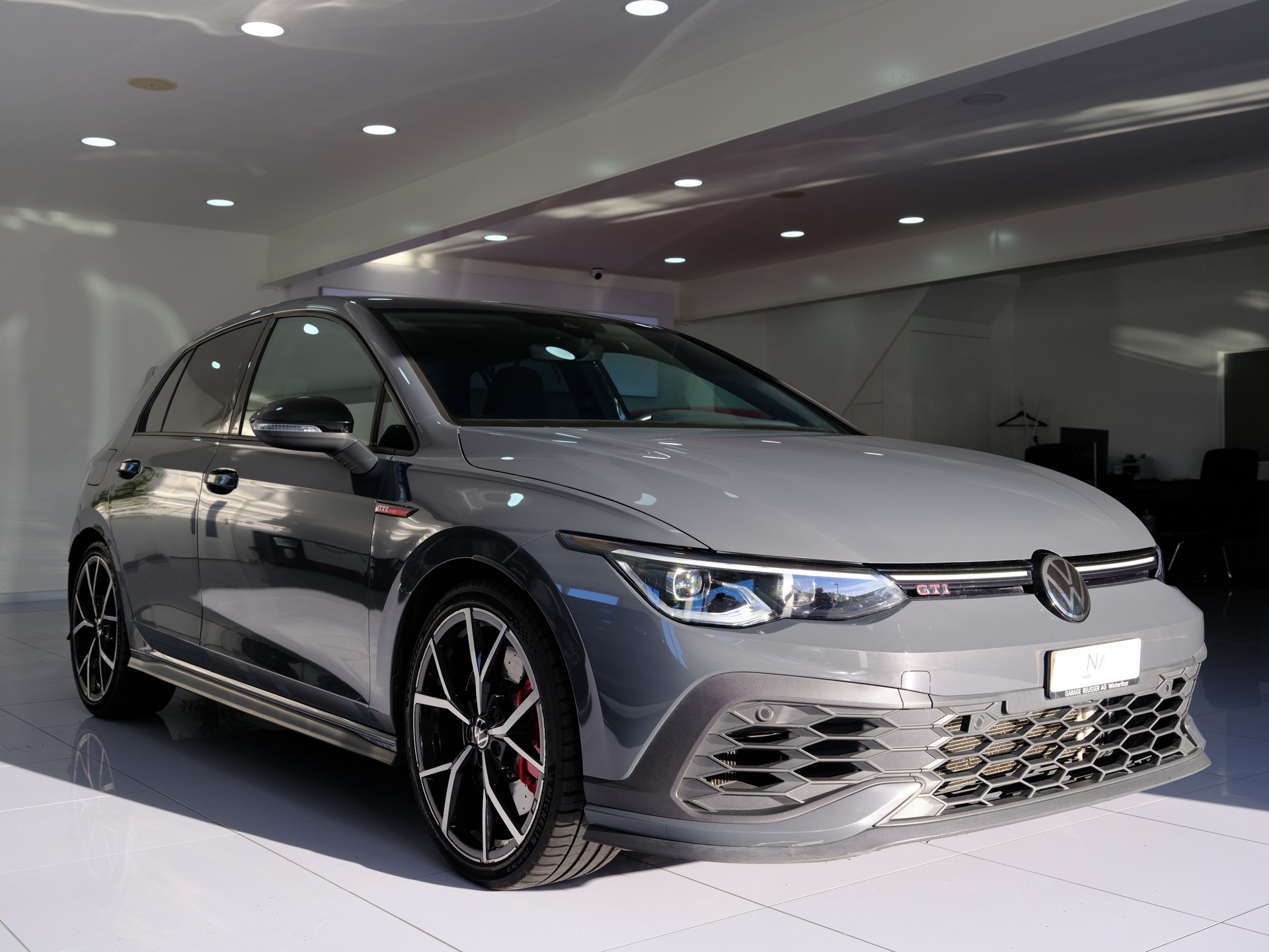VW Golf 2.0 TSI GTI Clubsport DSG-showroom-element-1