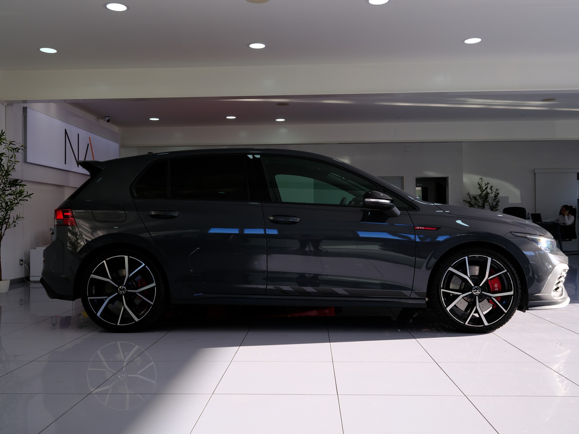 VW Golf 2.0 TSI GTI Clubsport DSG-image-9