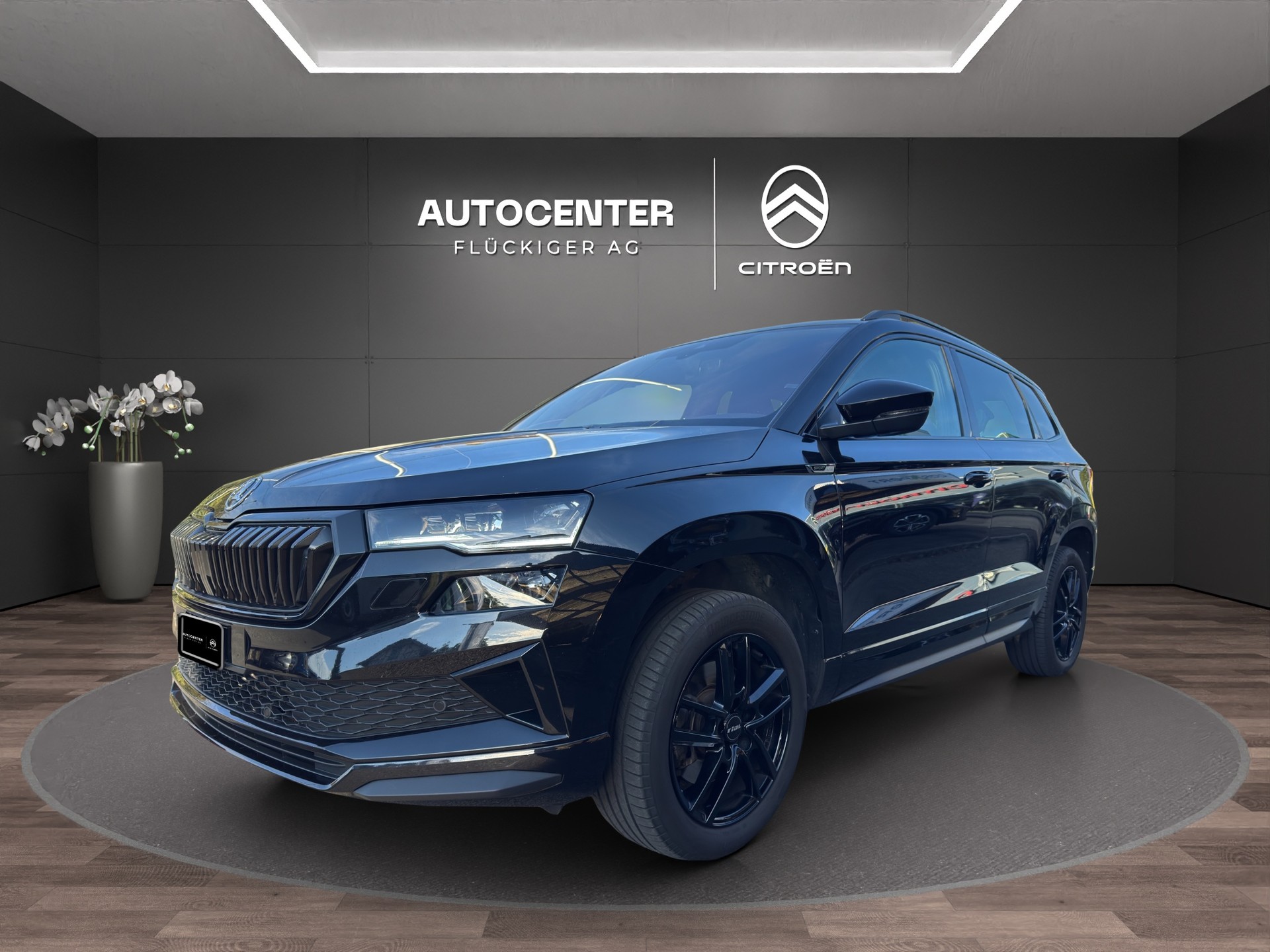SKODA Karoq 1.5 TSI SportLine DSG-image-1