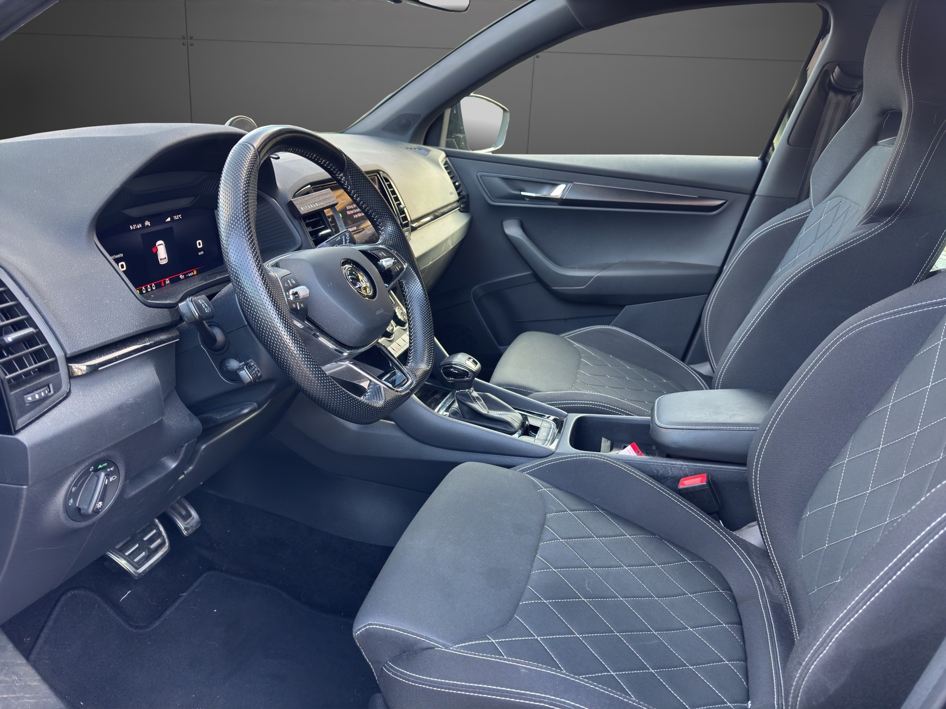 SKODA Karoq 1.5 TSI SportLine DSG-image-4