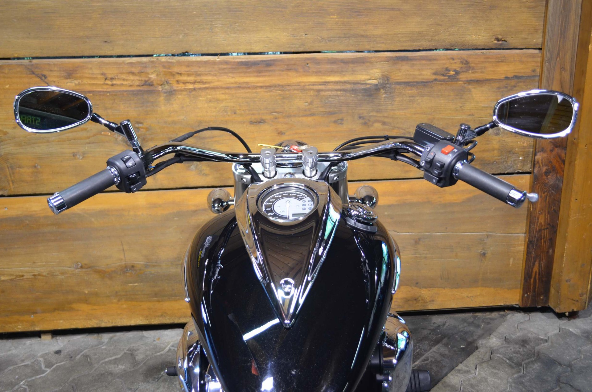 YAMAHA XVS 950 A Midnight Star-image-2