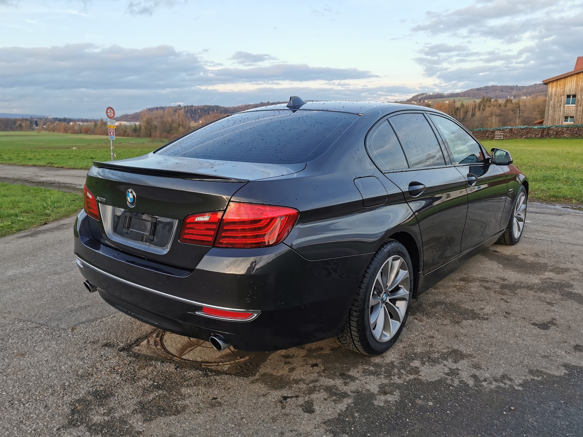 BMW 535i xDrive Luxury Line Steptronic-image-3