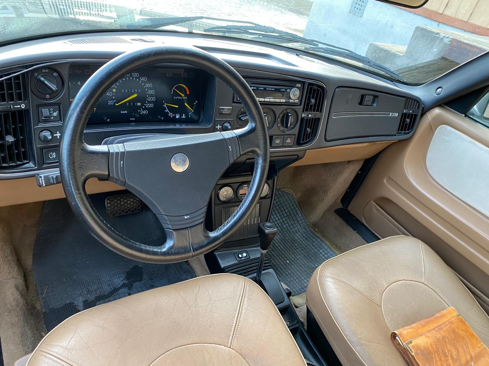 SAAB 900 2.0 turbo 16-image-4