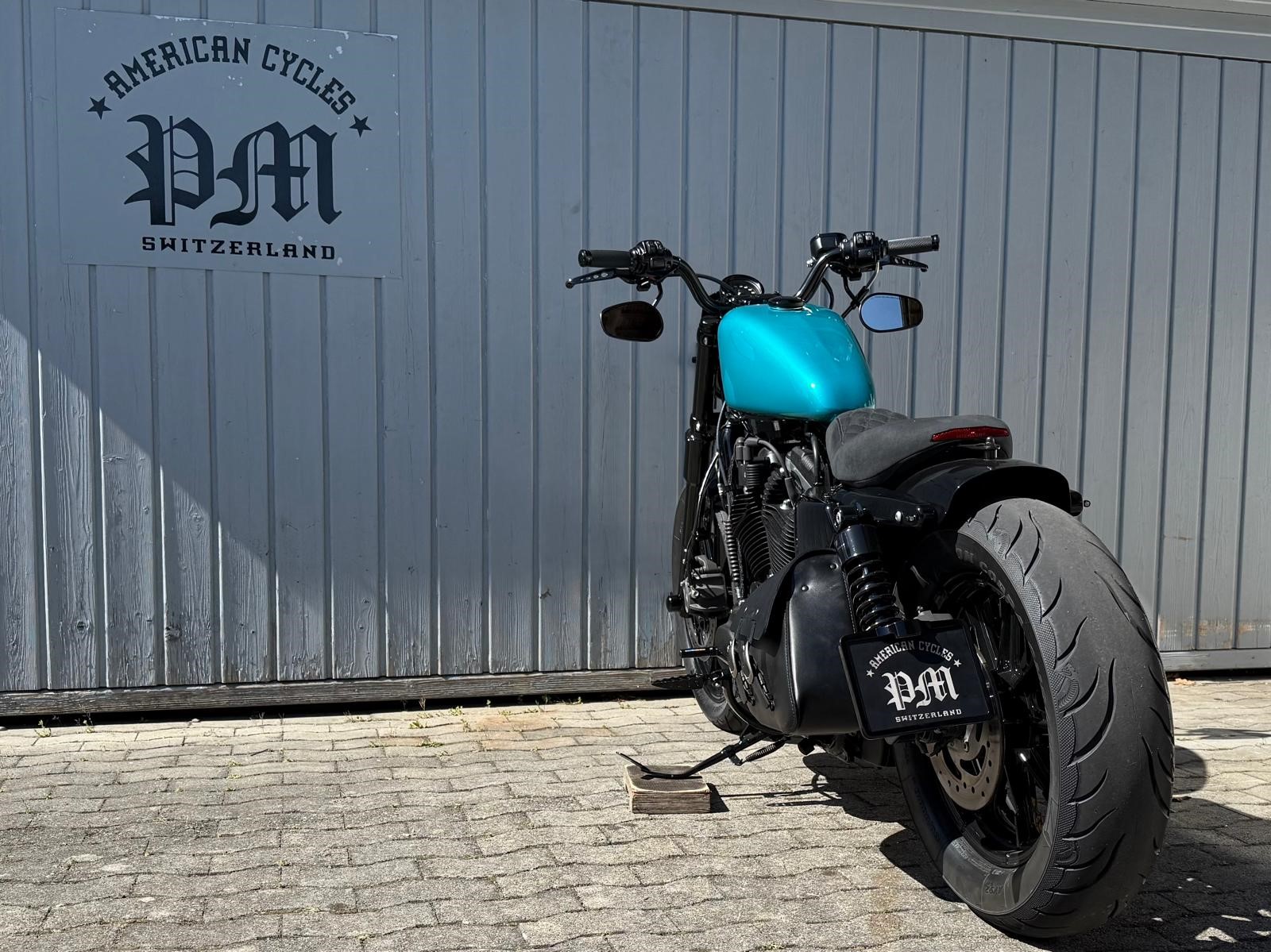 HARLEY-DAVIDSON XL 883 N Sportster Iron ABS-image-4