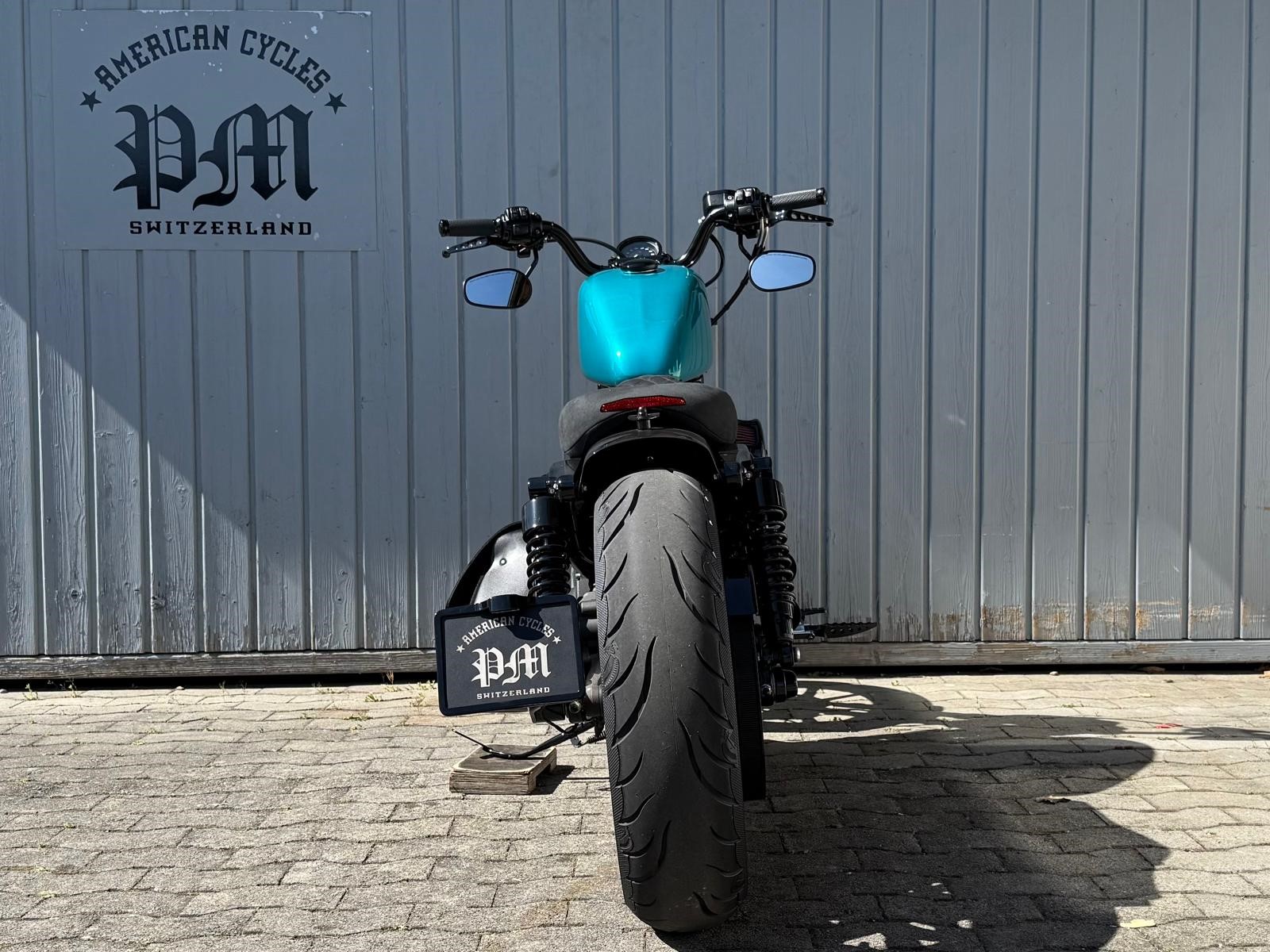 HARLEY-DAVIDSON XL 883 N Sportster Iron ABS-image-2