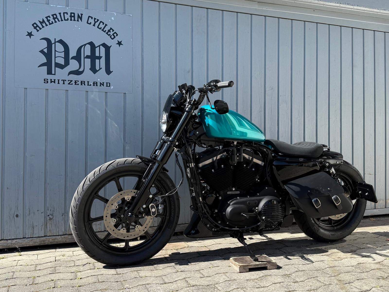 HARLEY-DAVIDSON XL 883 N Sportster Iron ABS-image-6