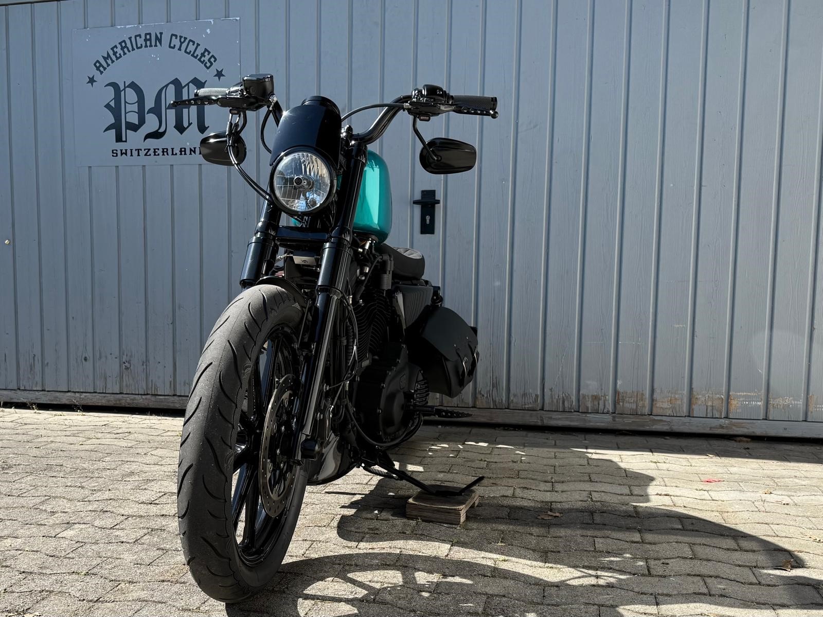 HARLEY-DAVIDSON XL 883 N Sportster Iron ABS-image-9