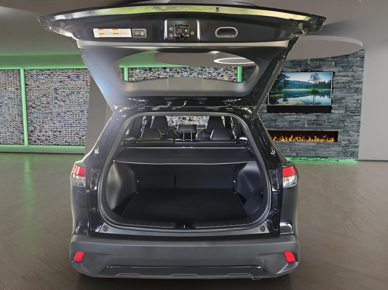 TOYOTA Corolla Cross 2.0 HSD Trend AWD-i-image-19