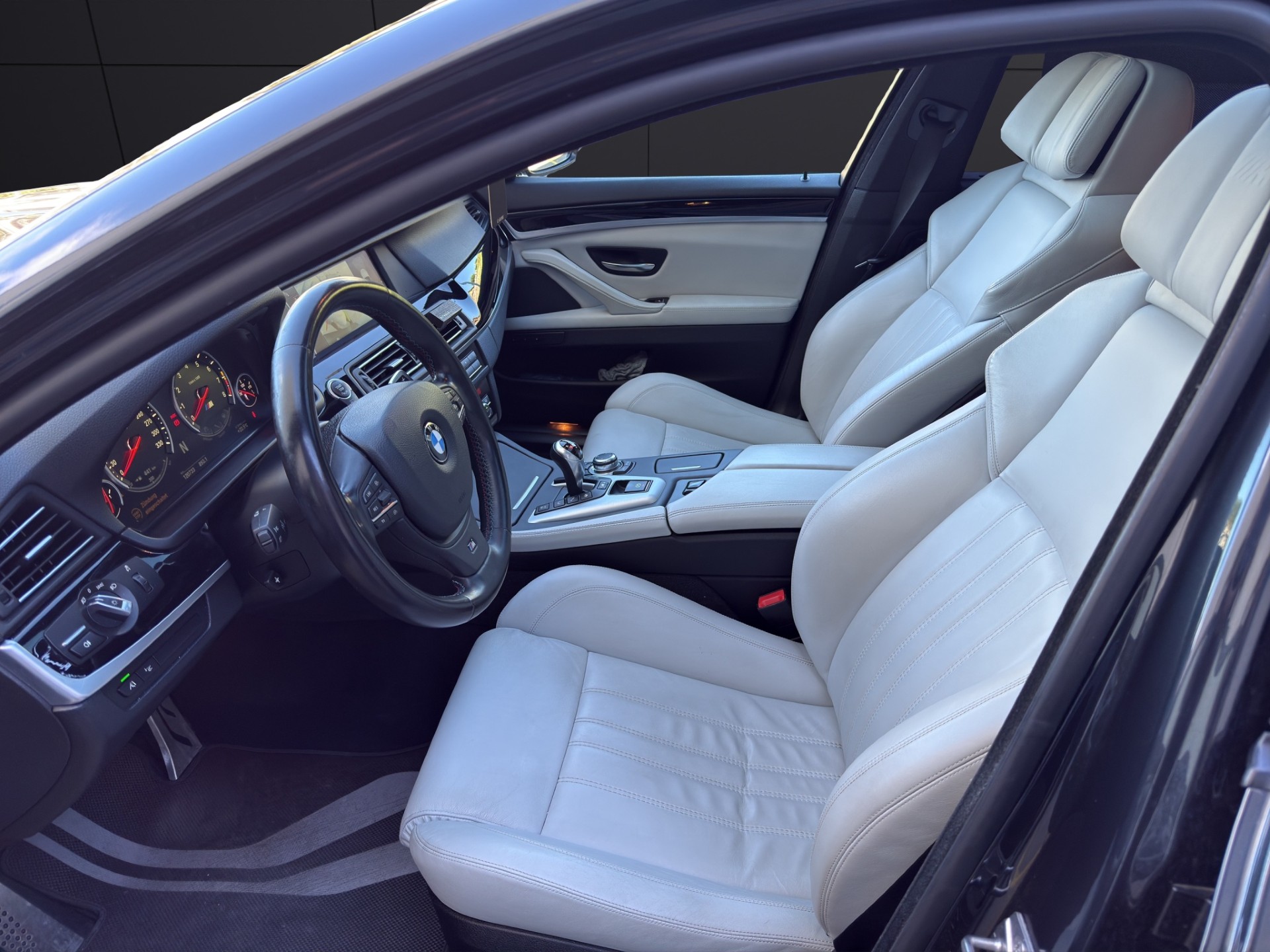 BMW M5 Drivelogic-image-8