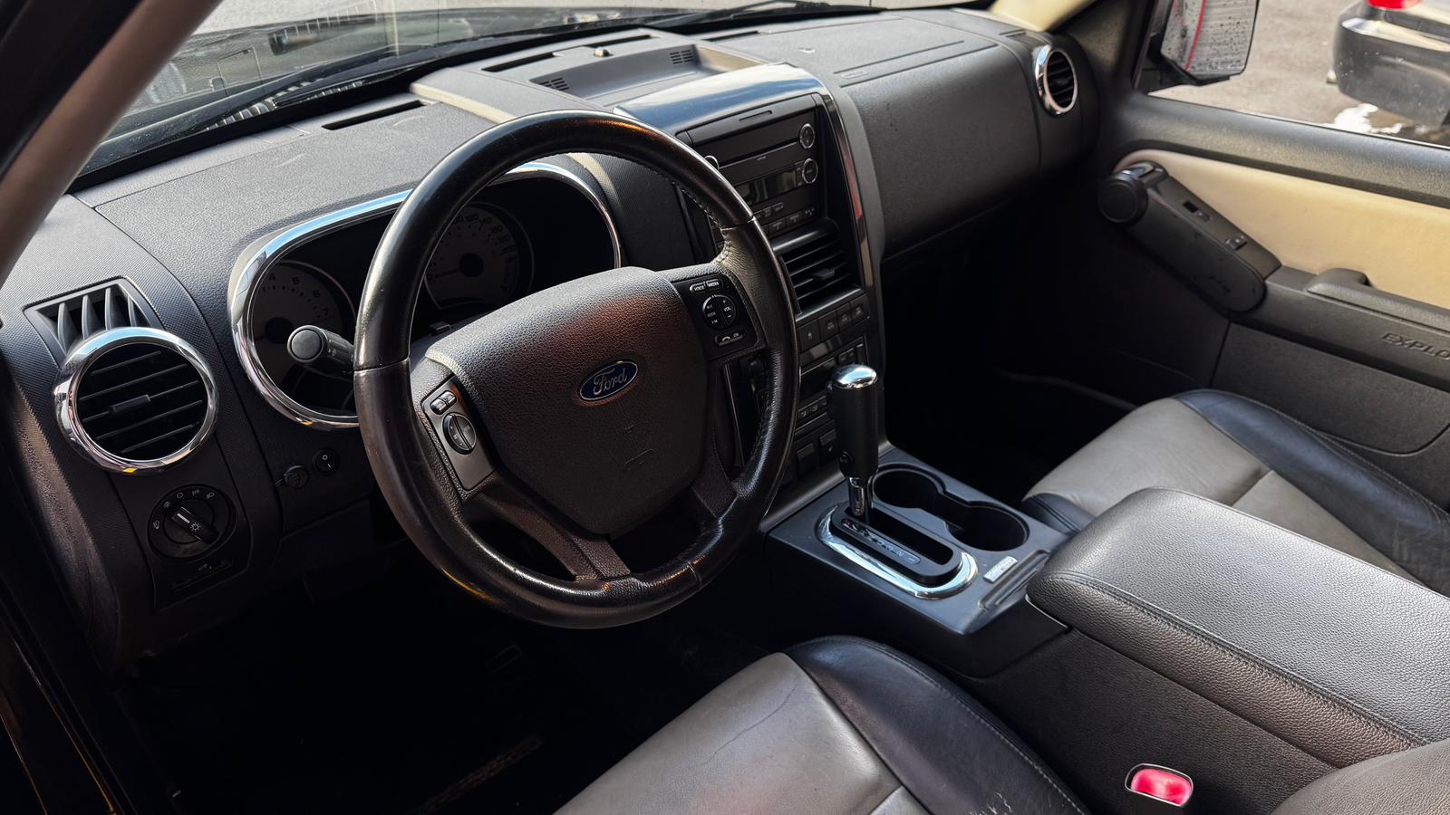 FORD EXPLORER PICK-UP SPORT-image-9