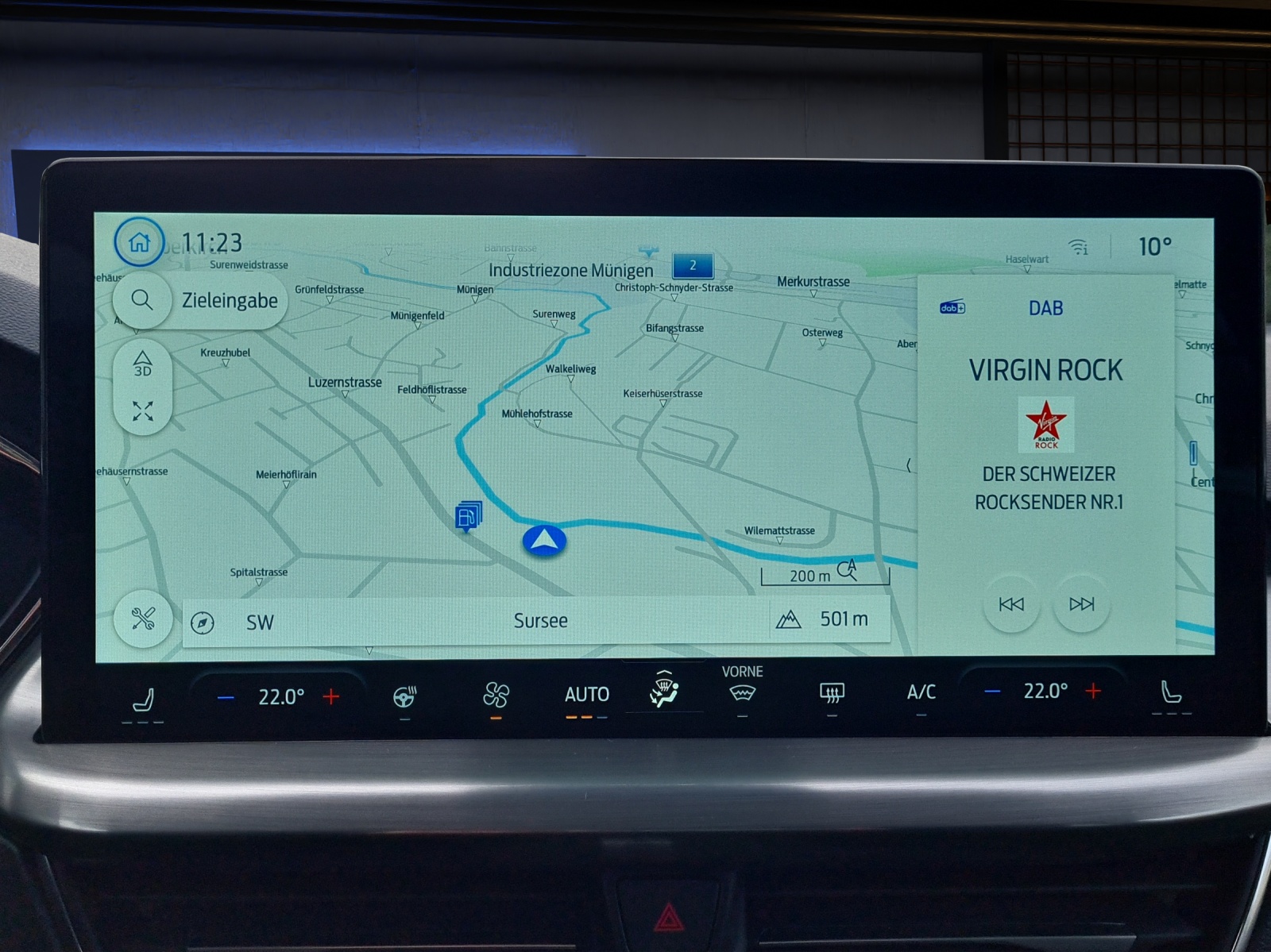 FORD Focus Kombi 1.0i EcoBoost Hybrid 155 PS Titanium X AUTOMAT-image-10
