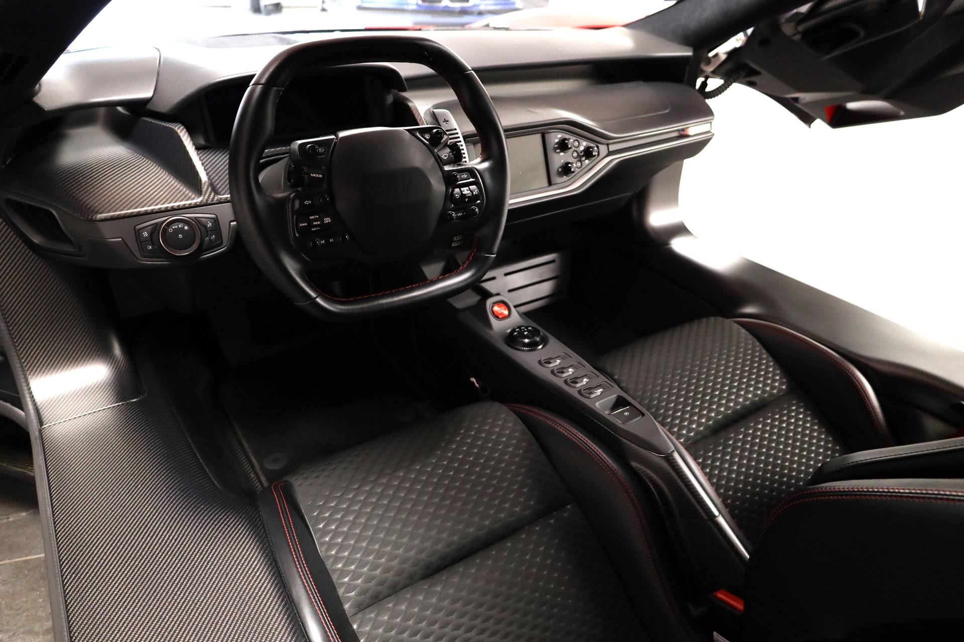 FORD GT '67 Heritage Edition-image-13