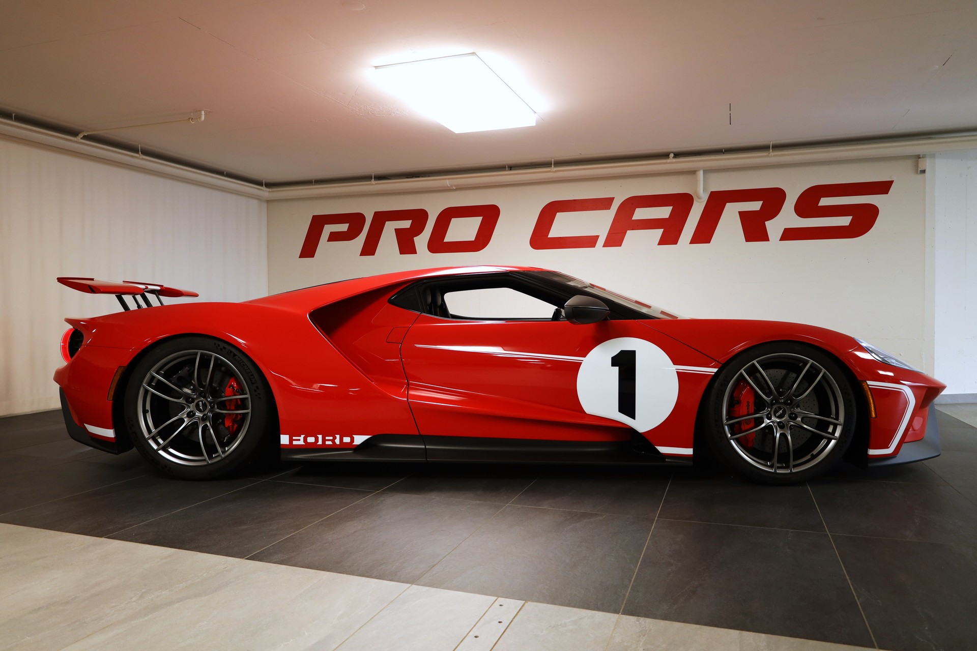 FORD GT '67 Heritage Edition-image-4