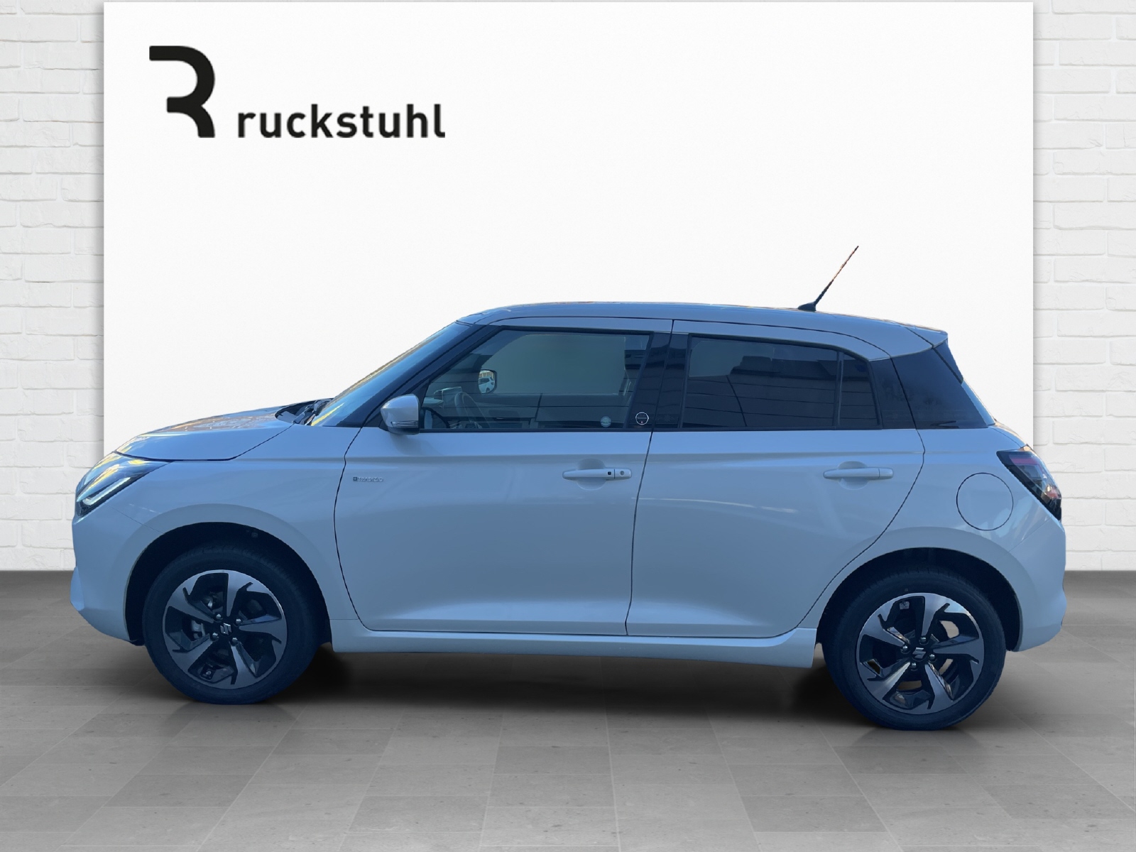 SUZUKI Swift 1.2 Tradizio Top Hybrid 4x4-showroom-element-2