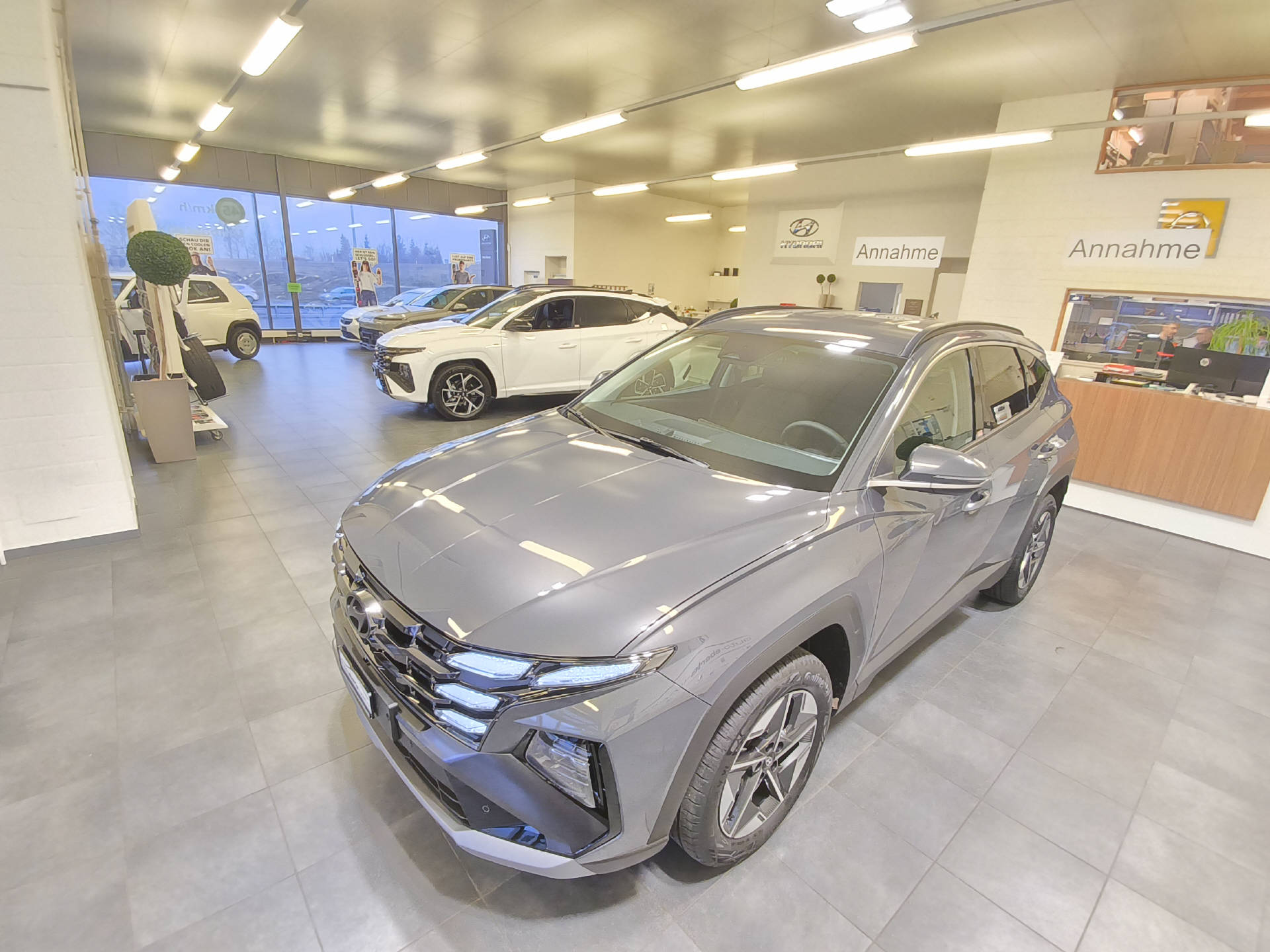 HYUNDAI Tucson 1.6 T-GDi HEV Amplia 4WD-image-12
