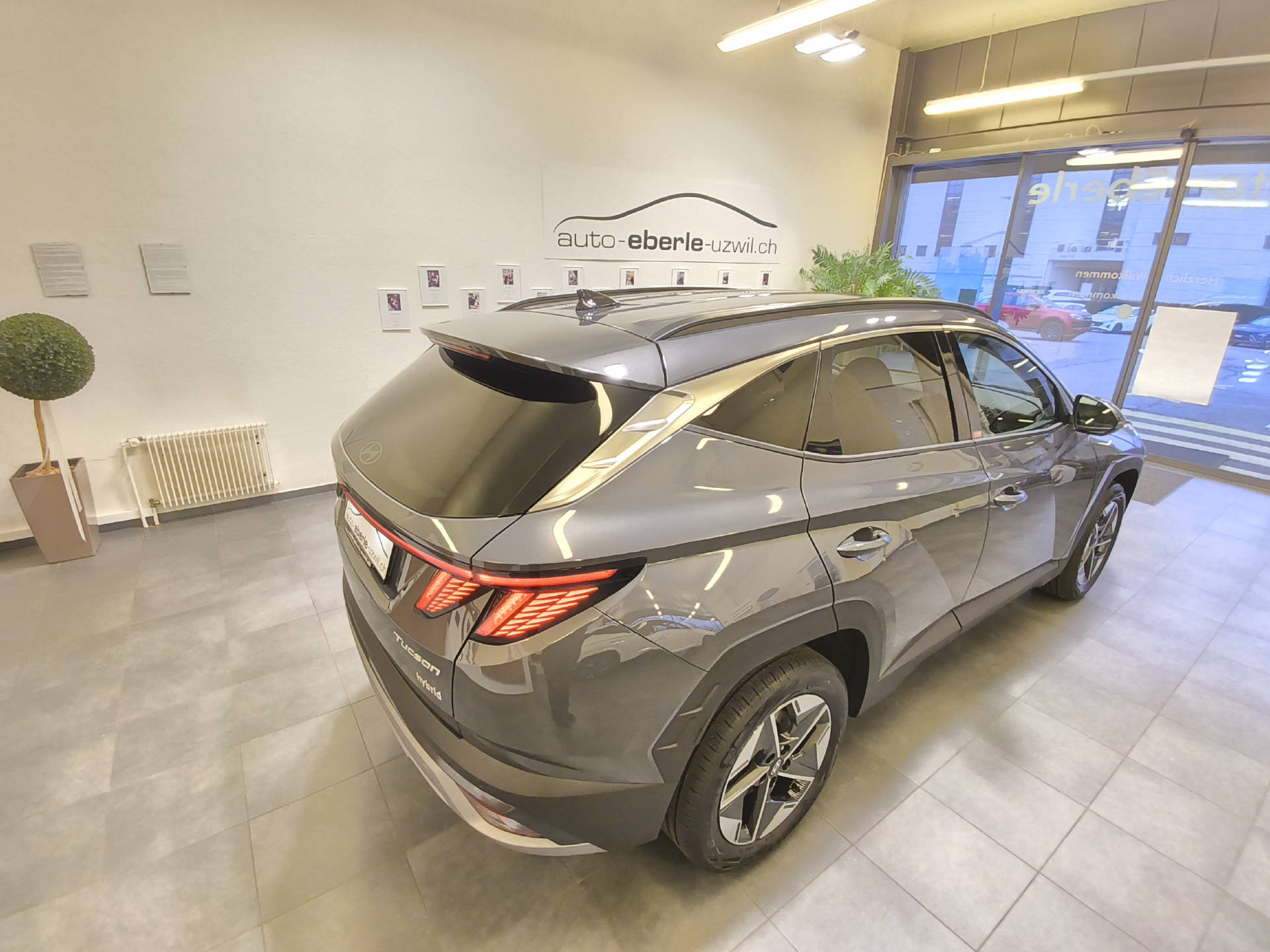 HYUNDAI Tucson 1.6 T-GDi HEV Amplia 4WD-image-10