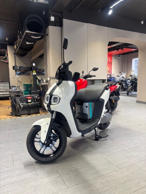 YAMAHA NEO'S EV-image-2